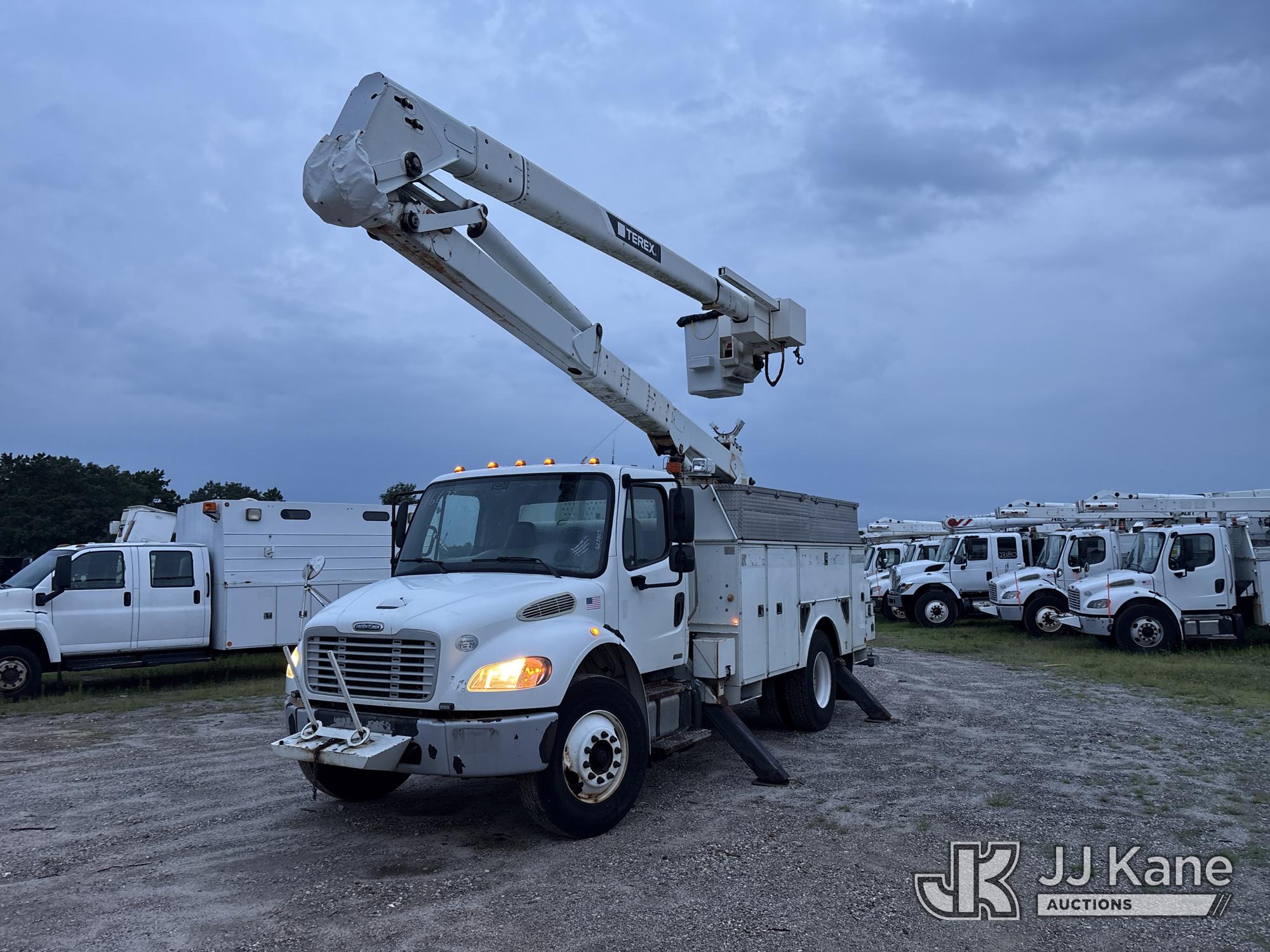 Terex/HiRanger HR52M, Material Handling Bucket Truck rear mounted on 2012 Freightliner M2 106 Utility Truck