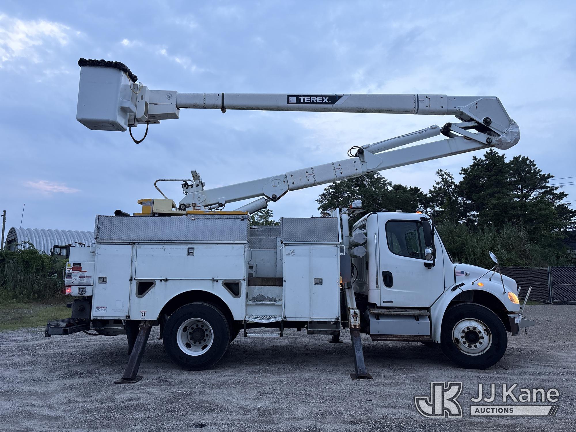 2012 Freightliner M2 106