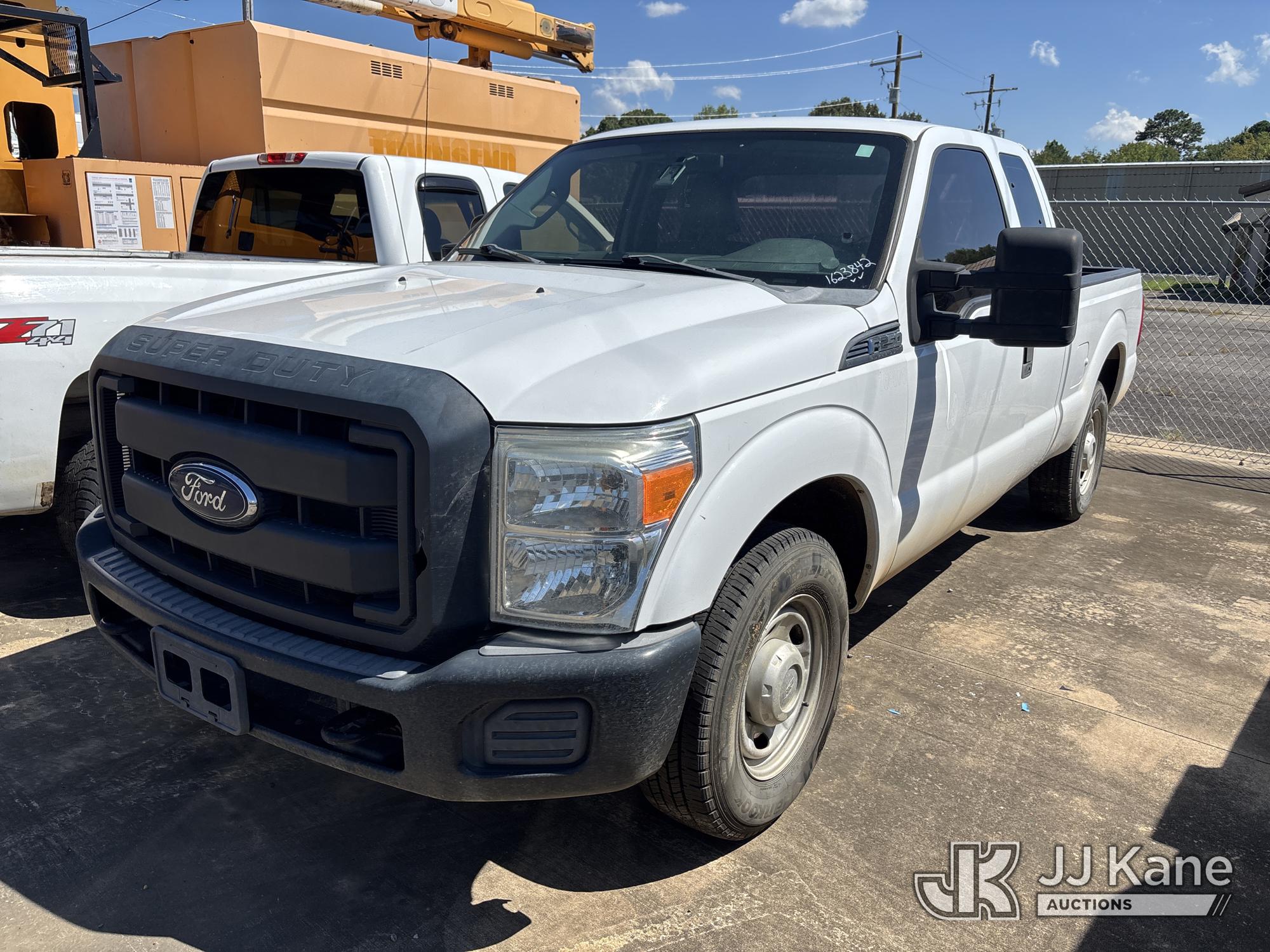 2013 Ford F-250 SD Extended-Cab Pickup Truck