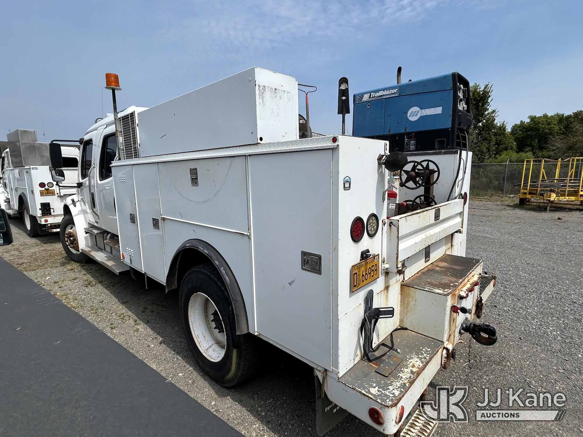 2012 Freightliner M2 106