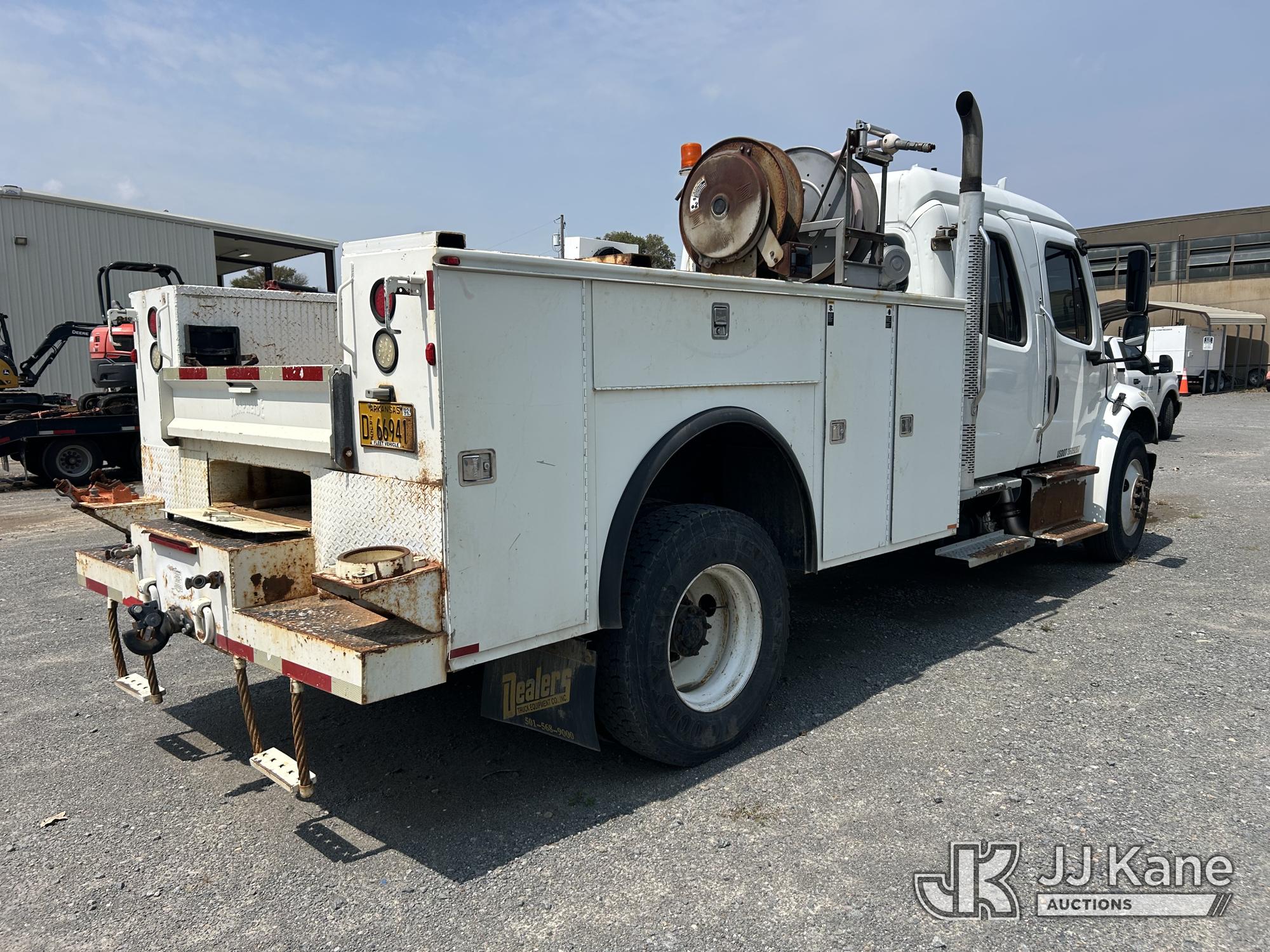 2014 Freightliner M2 106
