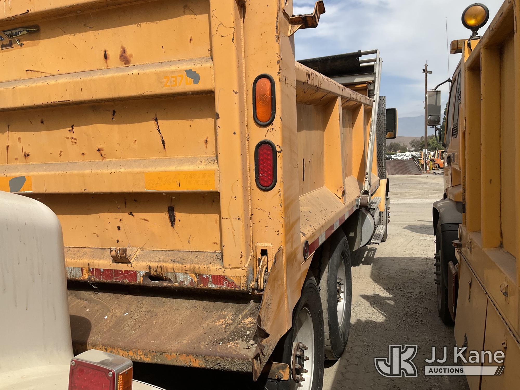 2001 Kenworth W900