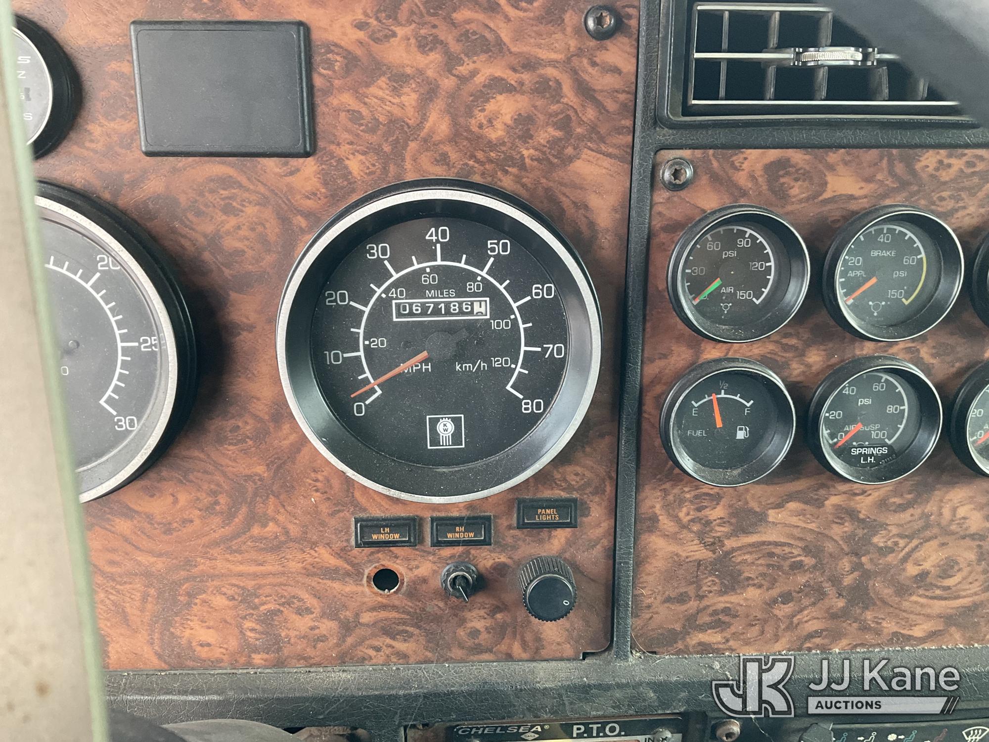 2001 Kenworth W900