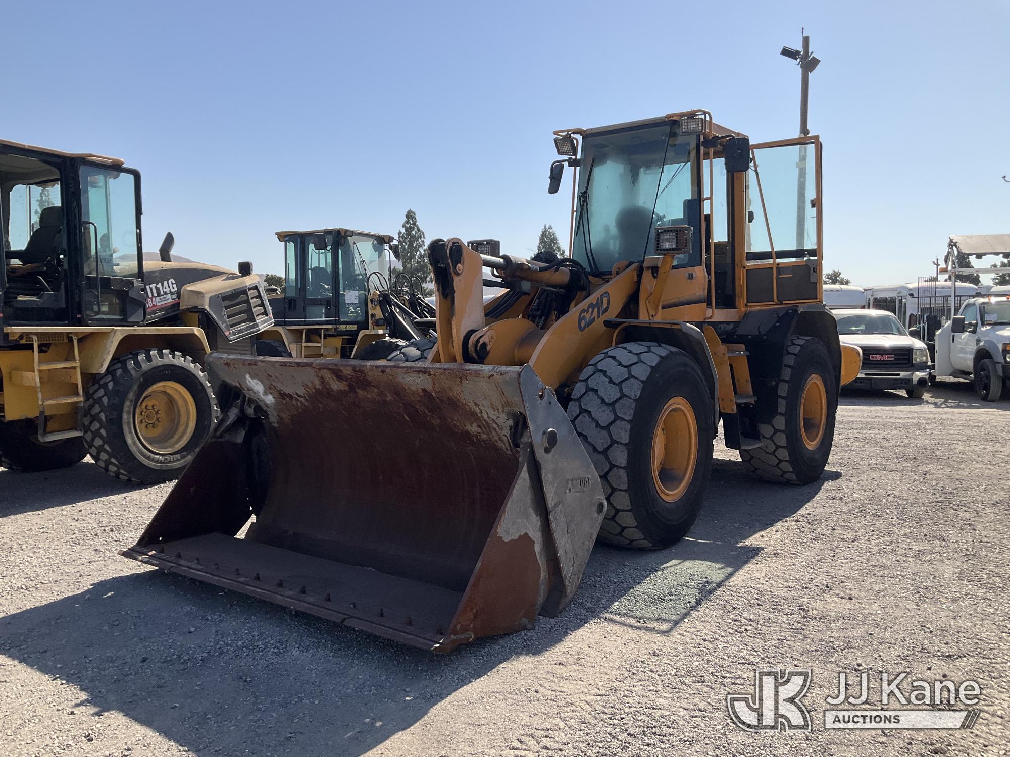 2004 Case Construction 621D Articulating Wheel Loader