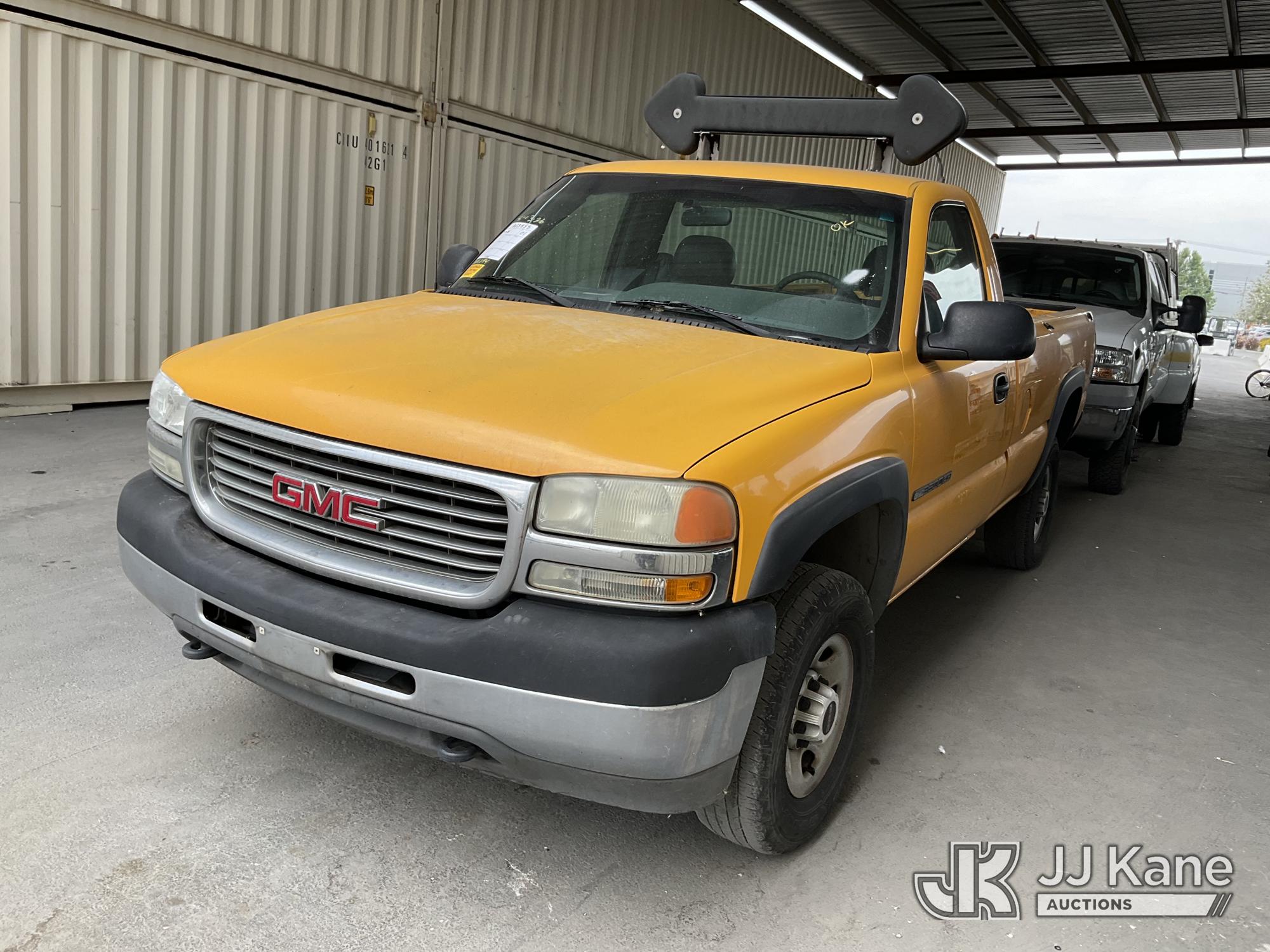 Photo of a 2001 GMC Sierra 2500HD