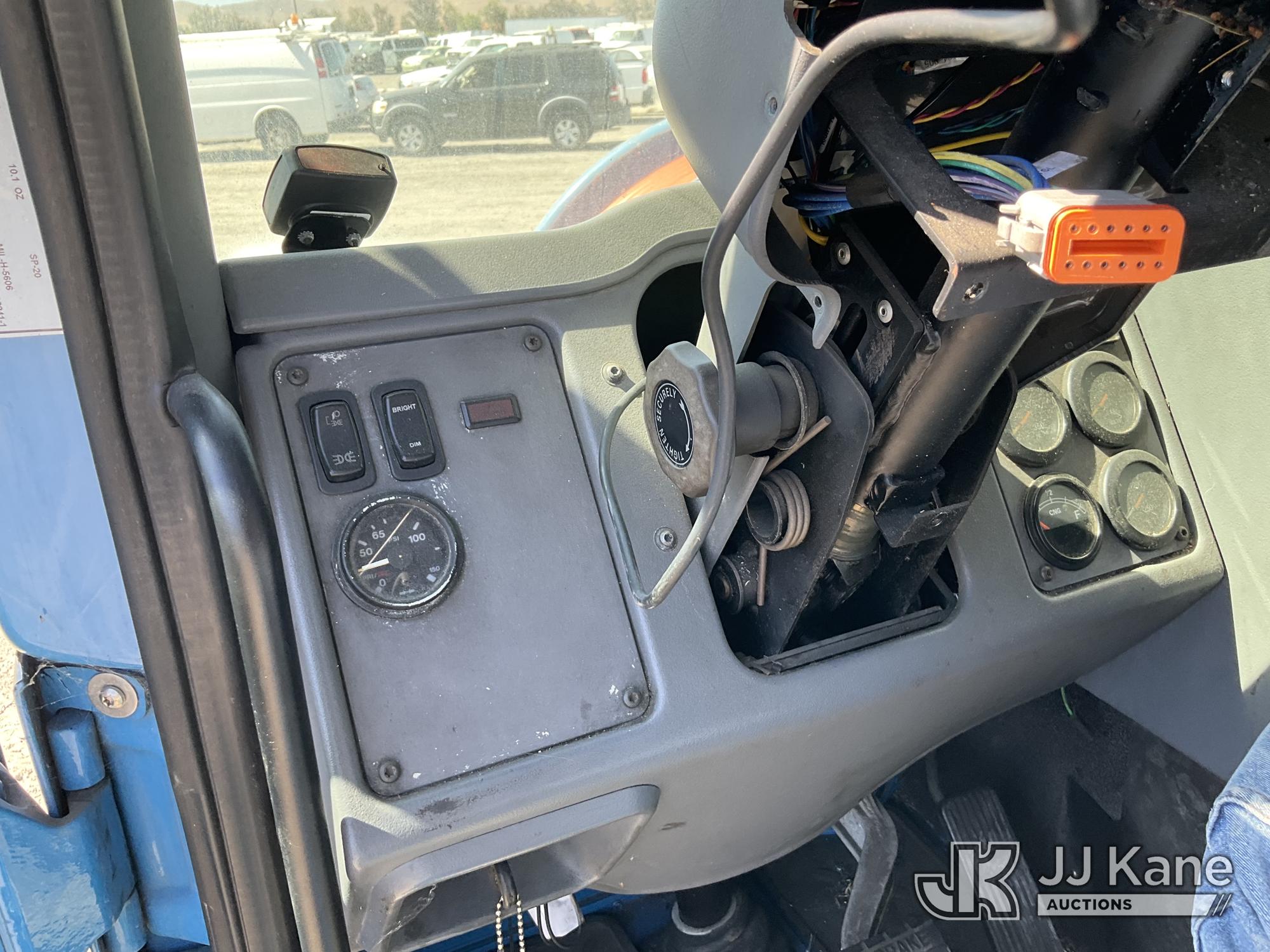 2013 American Lafrance CONDOR