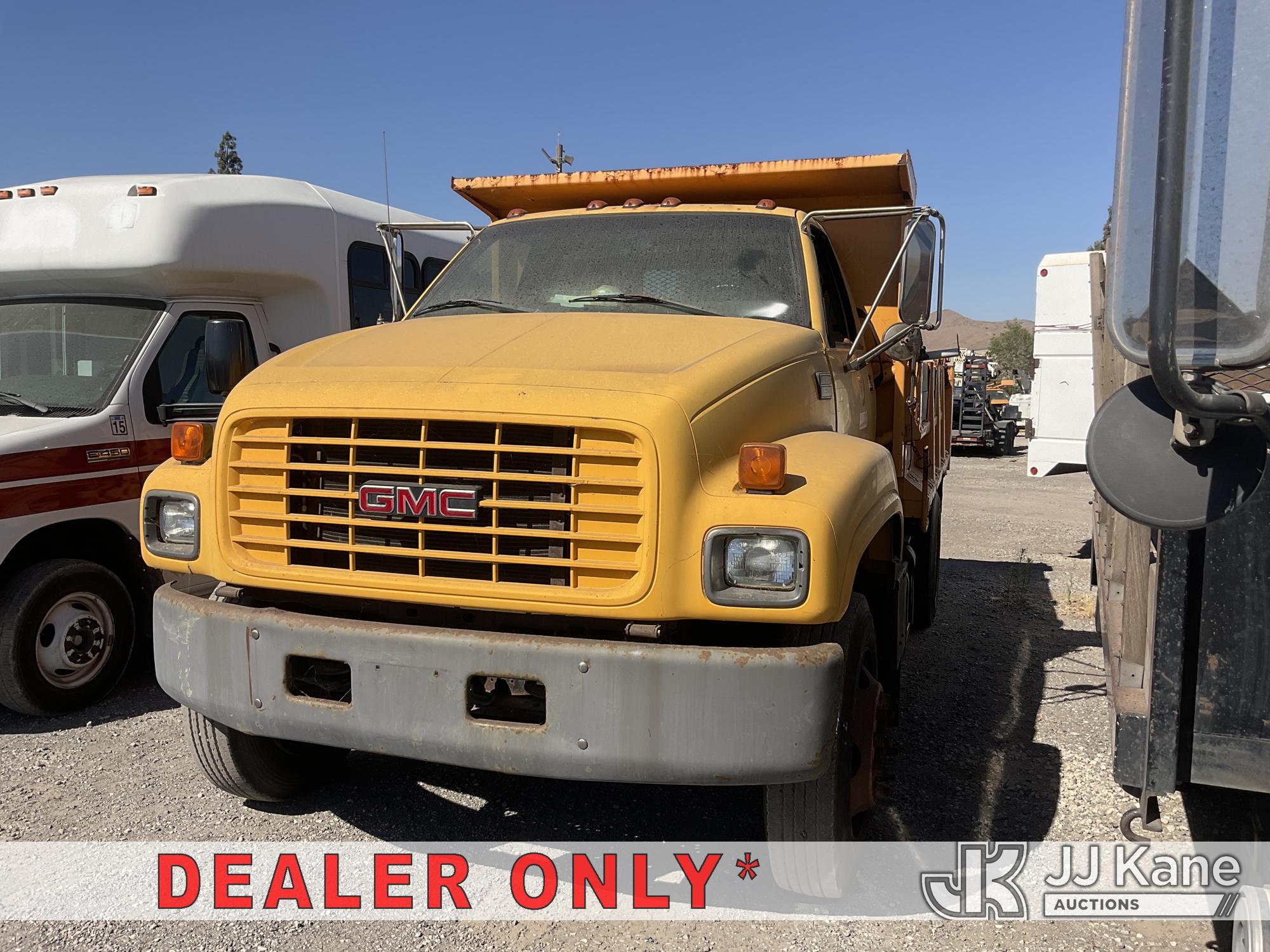 Photo of a 2001 GMC C7H042