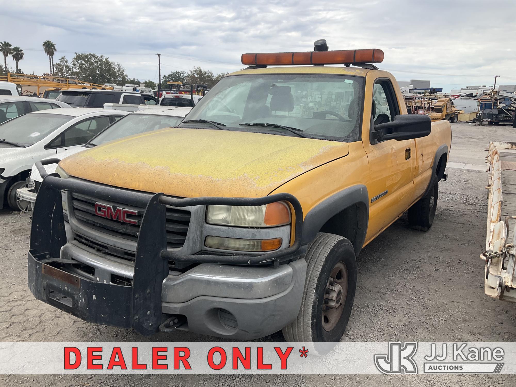 Photo of a 2005 GMC Sierra 2500HD