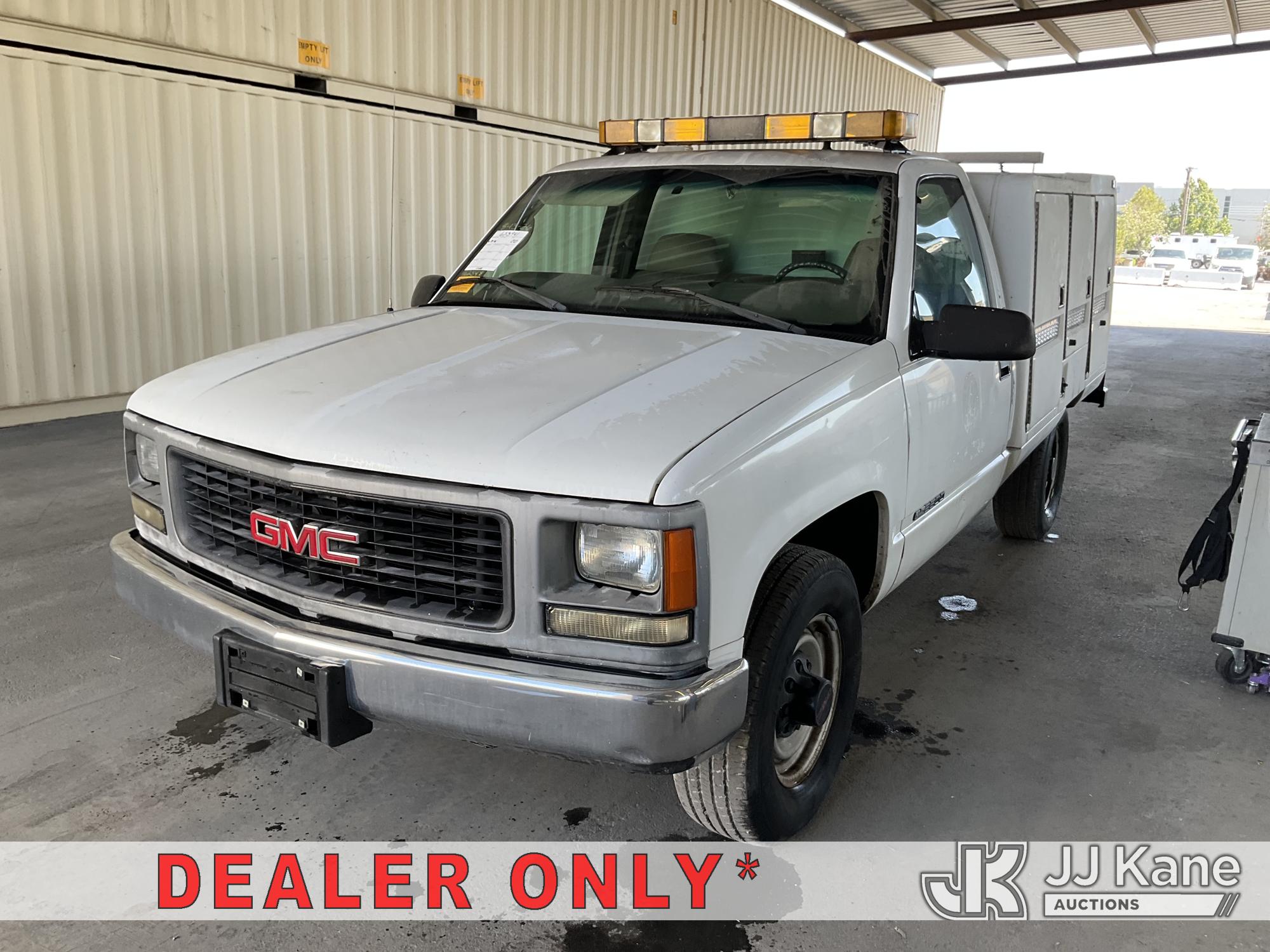 Photo of a 2000 GMC Sierra Classic 2500