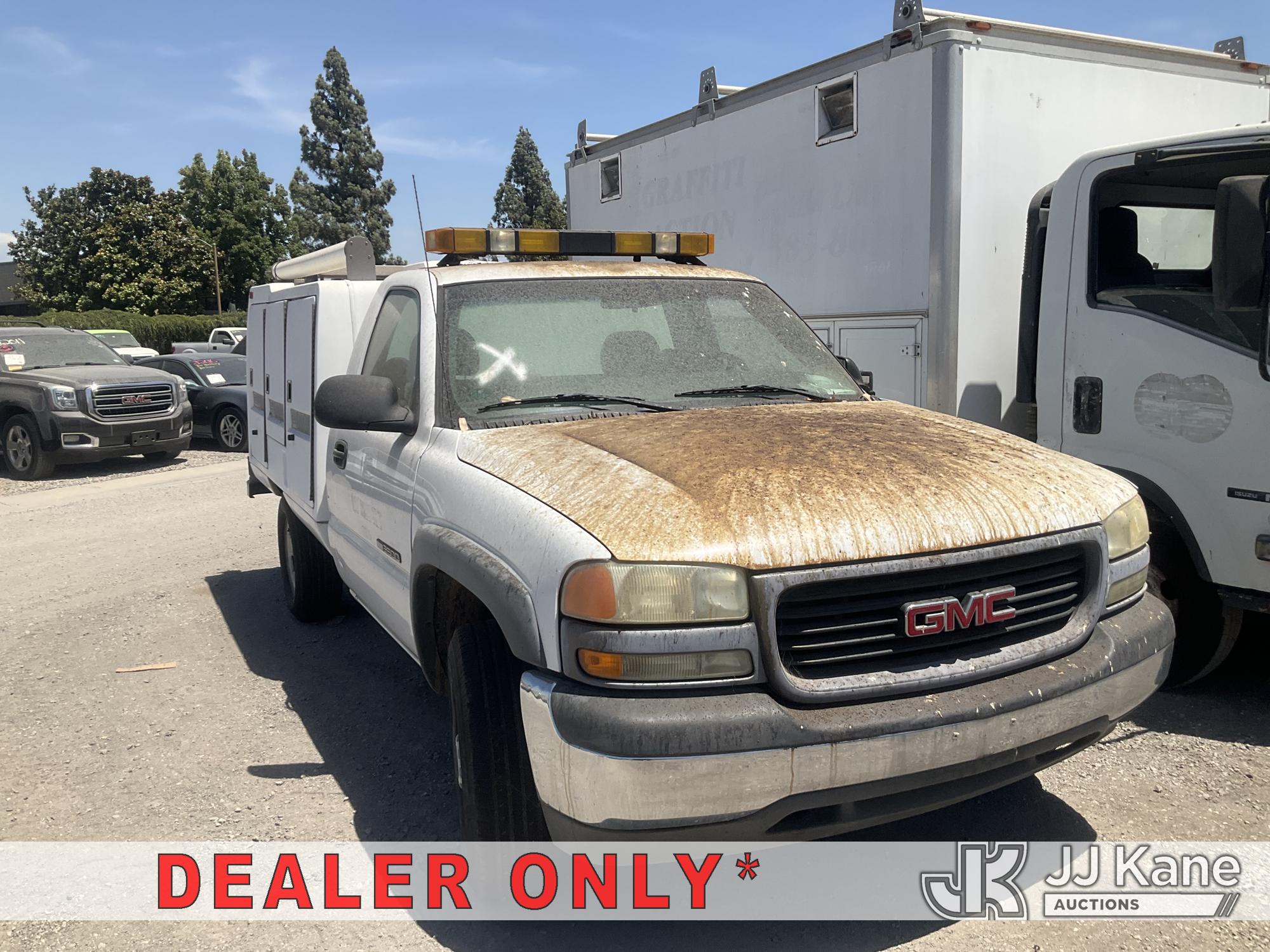 Photo of a 2001 GMC Sierra 2500HD