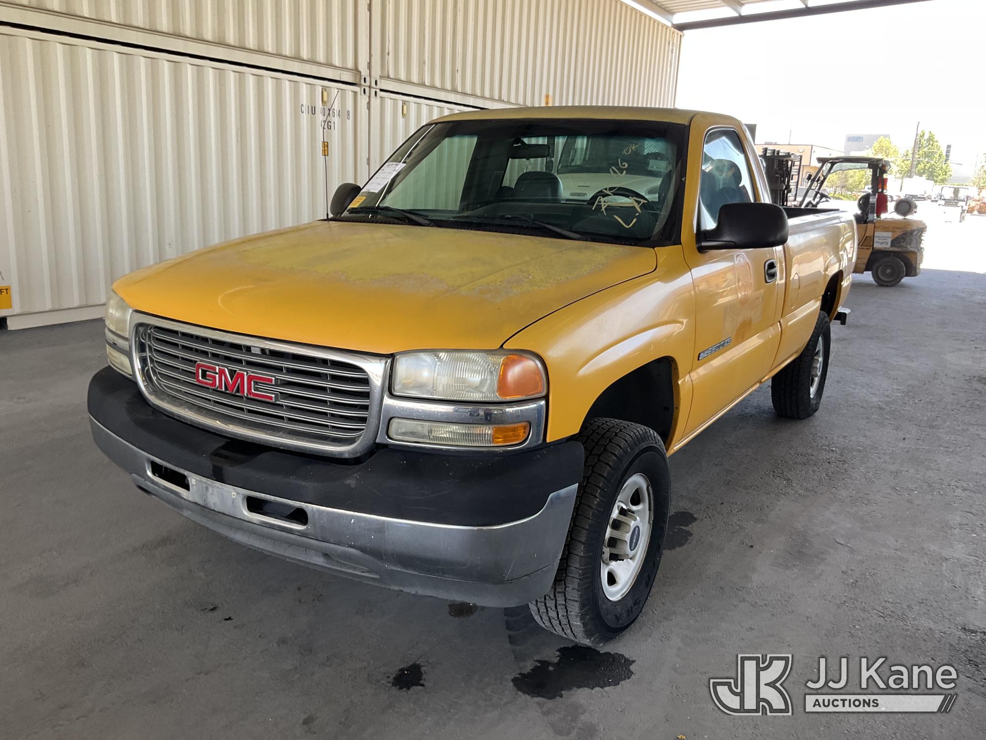 Photo of a 2002 GMC Sierra 2500HD