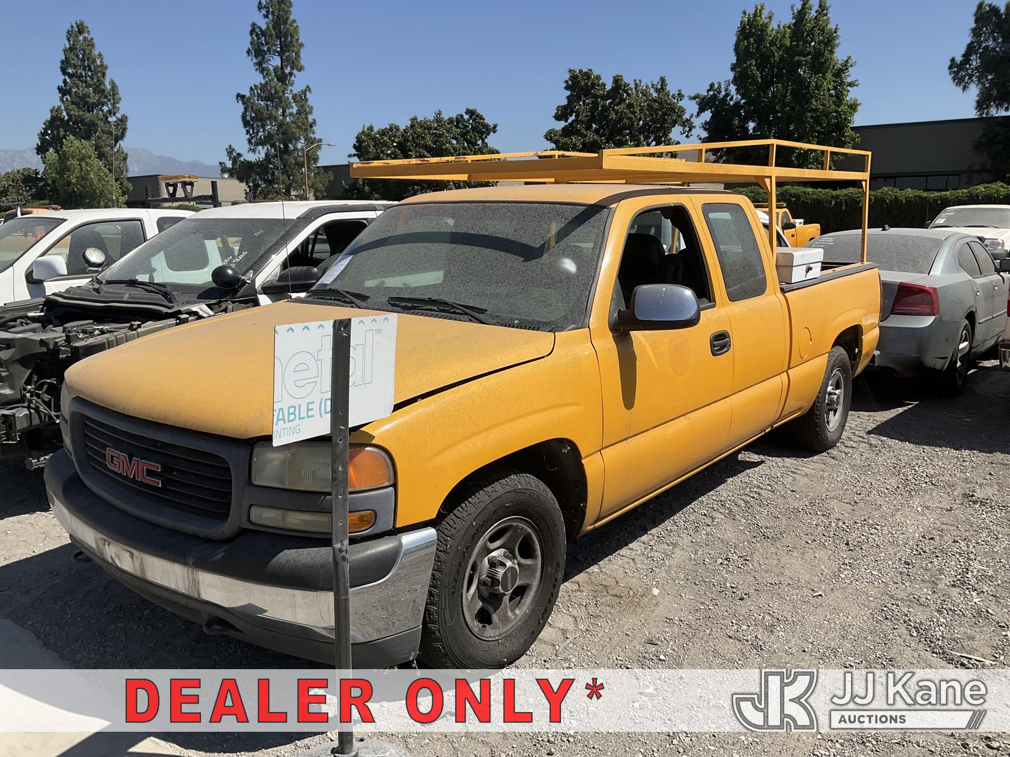 2002 GMC Sierra 1500 Pickup Truck