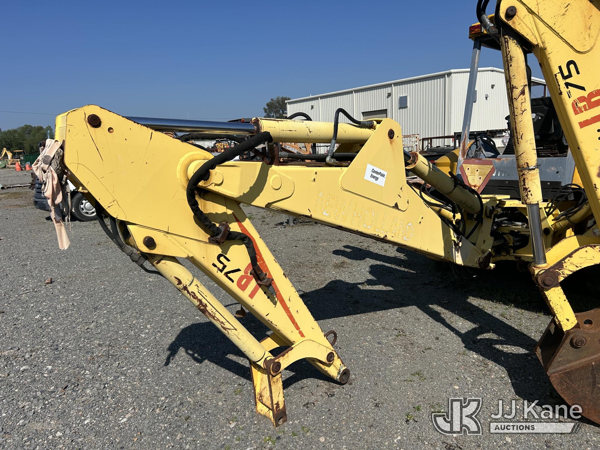 2000 New Holland LB75B 4X4