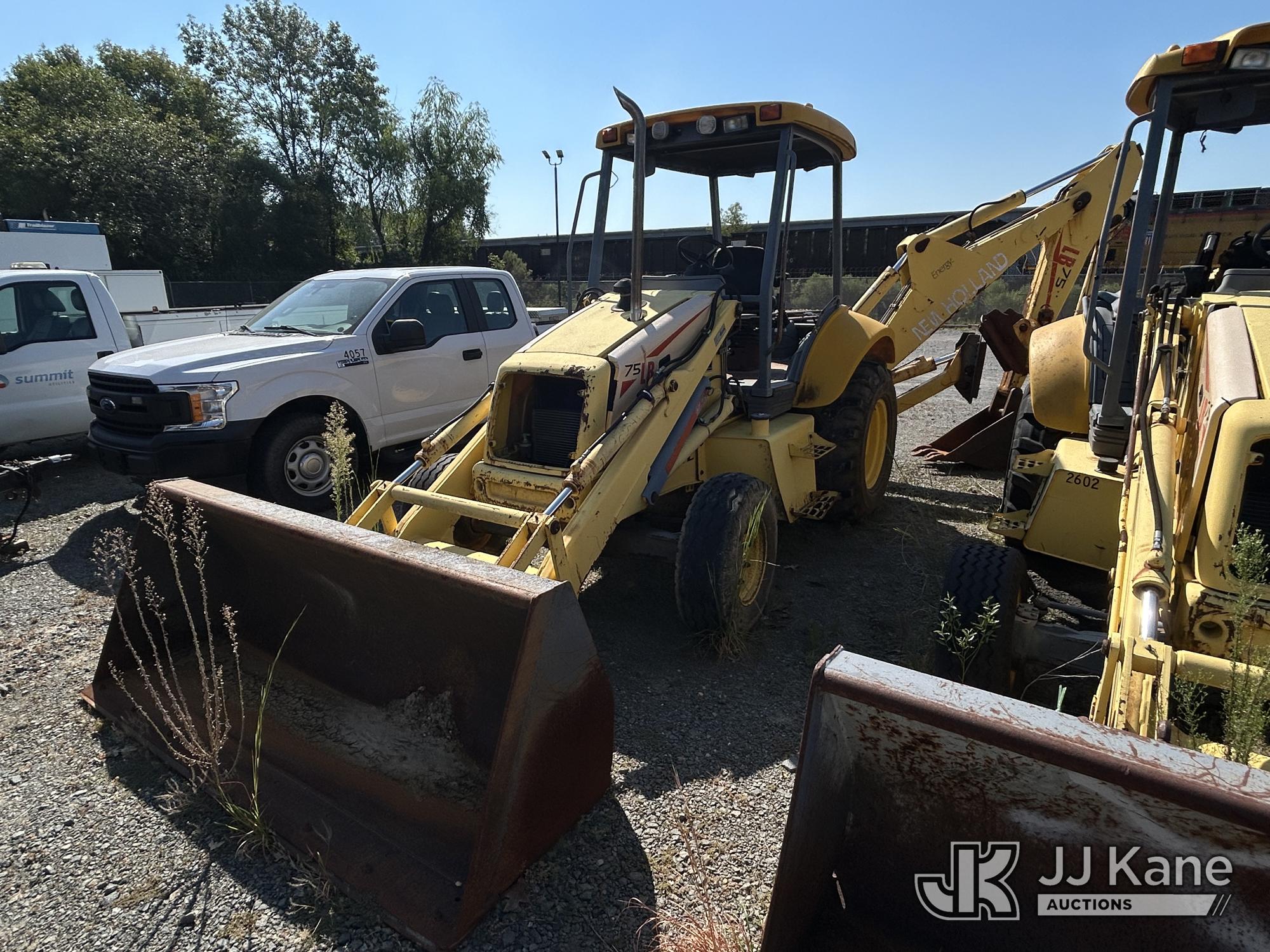 2000 New Holland LB75B 4X4