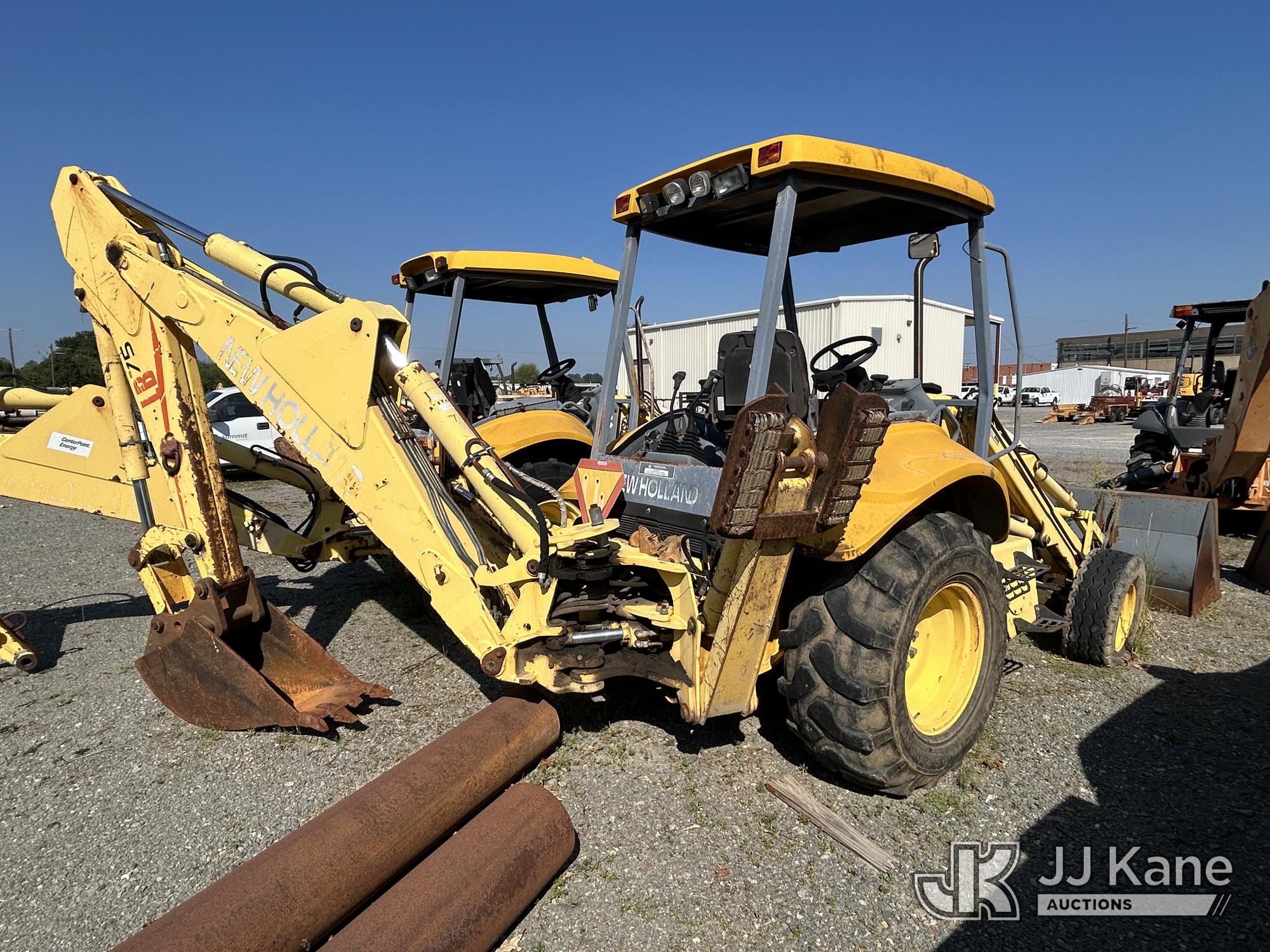 2000 New Holland LB75B 4X4