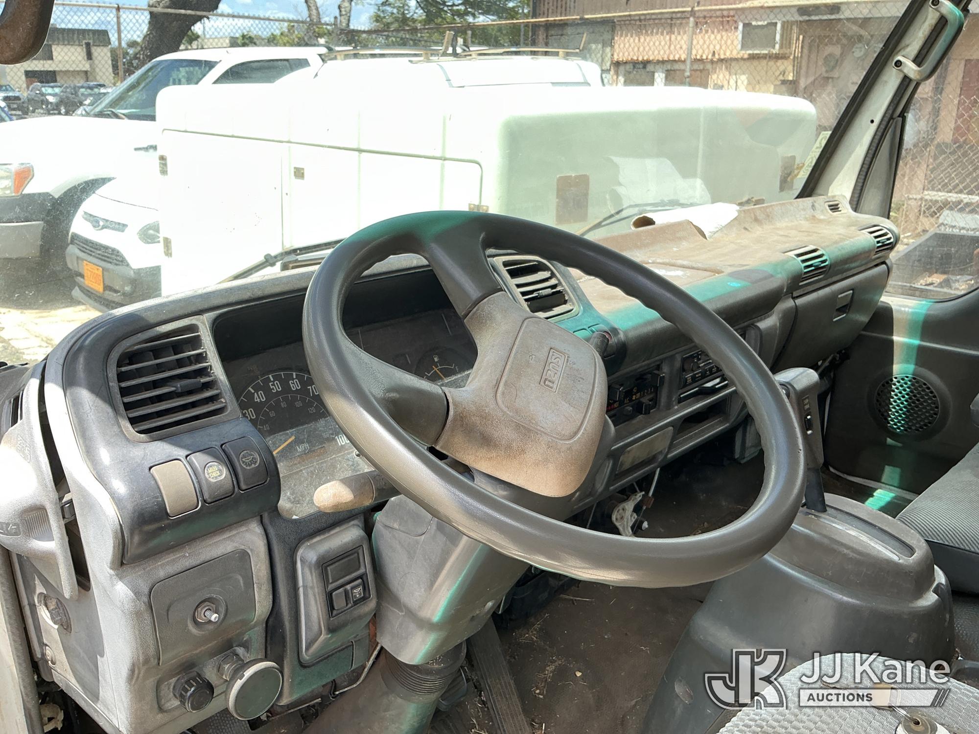 2001 Isuzu NPR