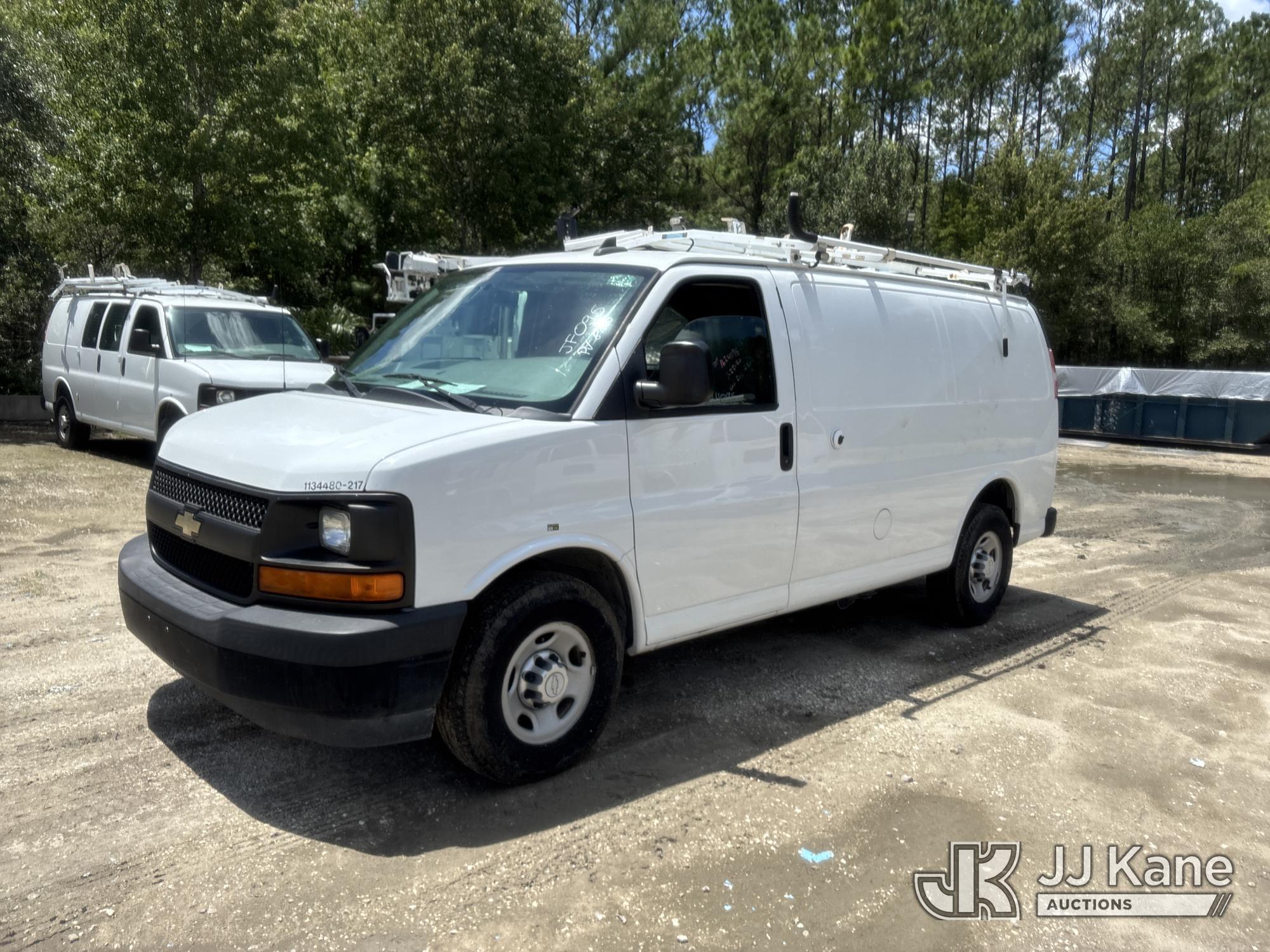 2017 Chevrolet Express G2500 Cargo Van
