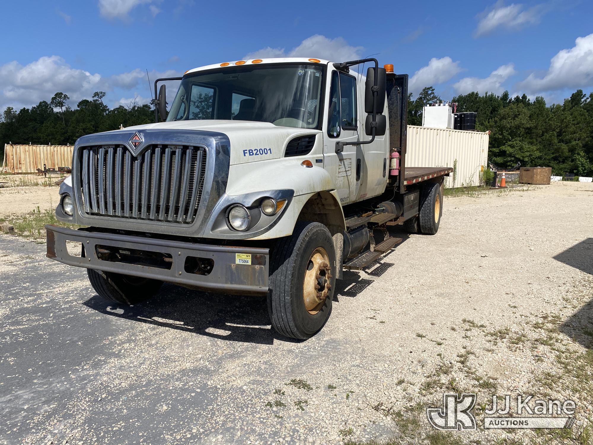 Photo of a 2009 International 7400