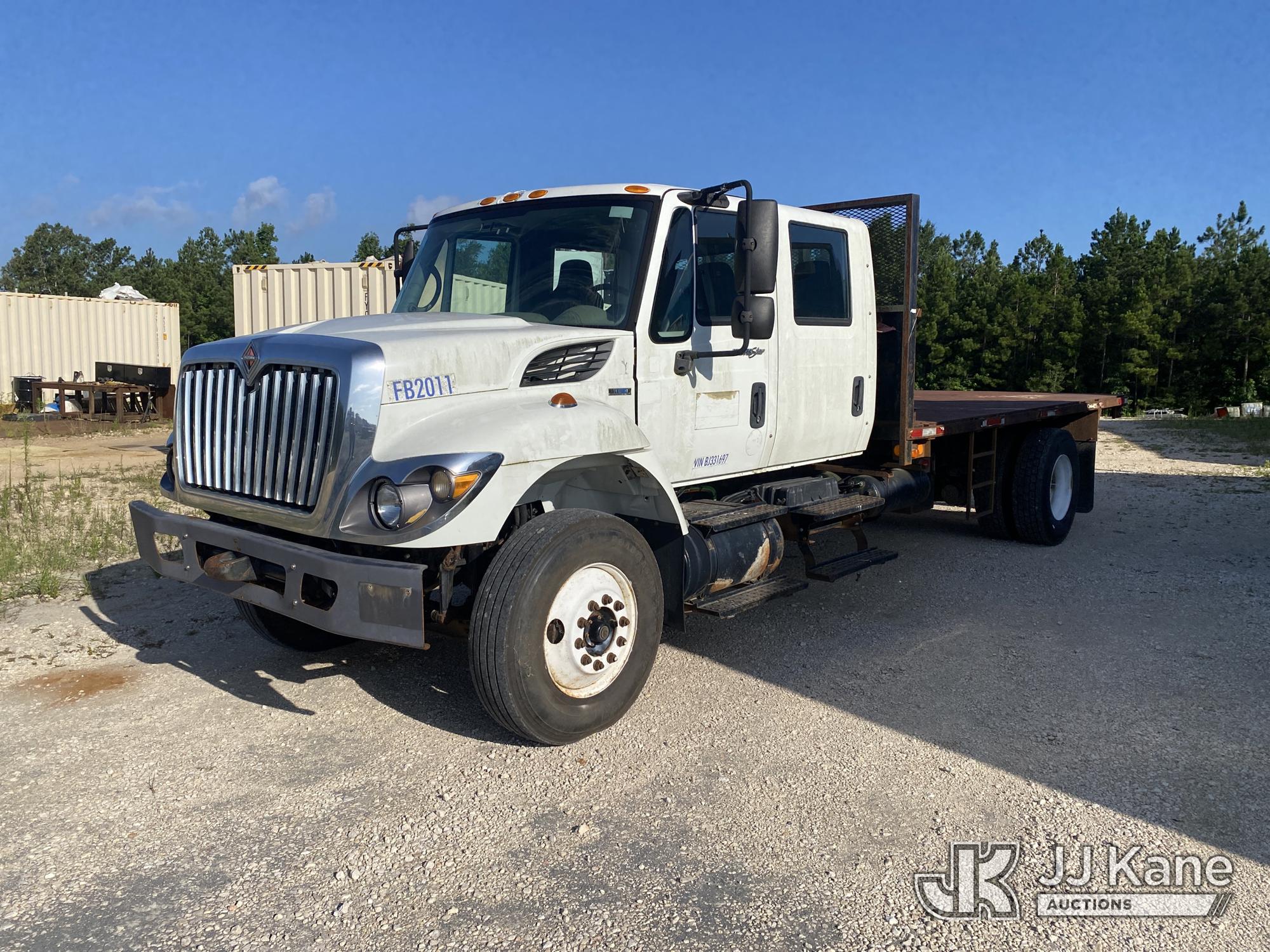 Photo of a 2011 International 7400