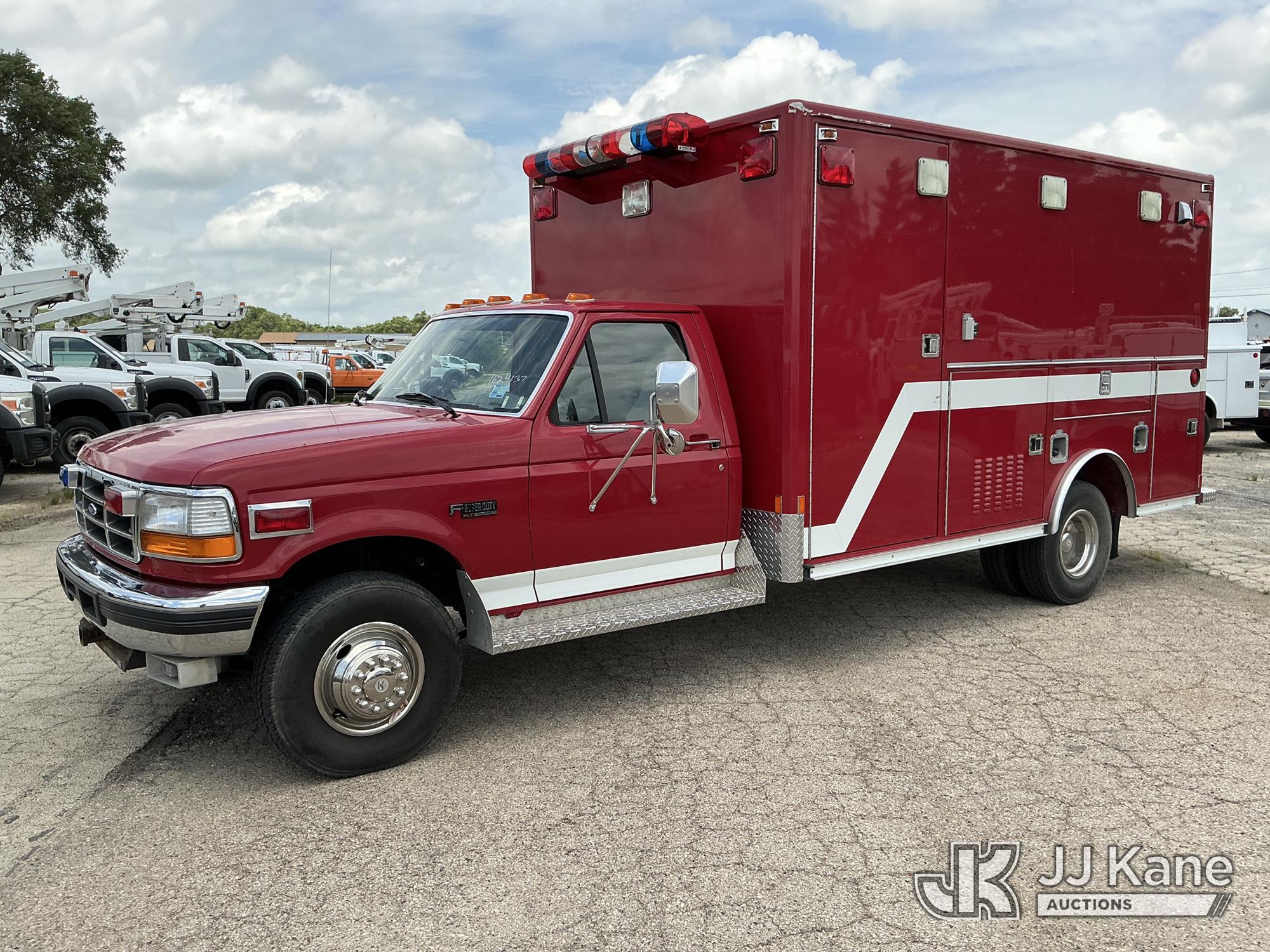 Photo of a 1997 Ford F-450 SD
