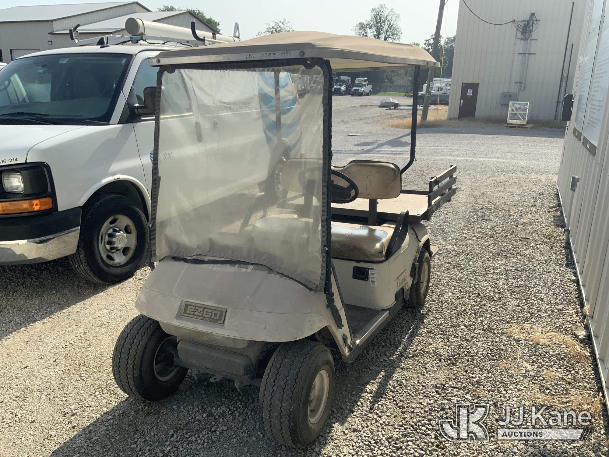 EZ-Go Shuttle Golf Cart