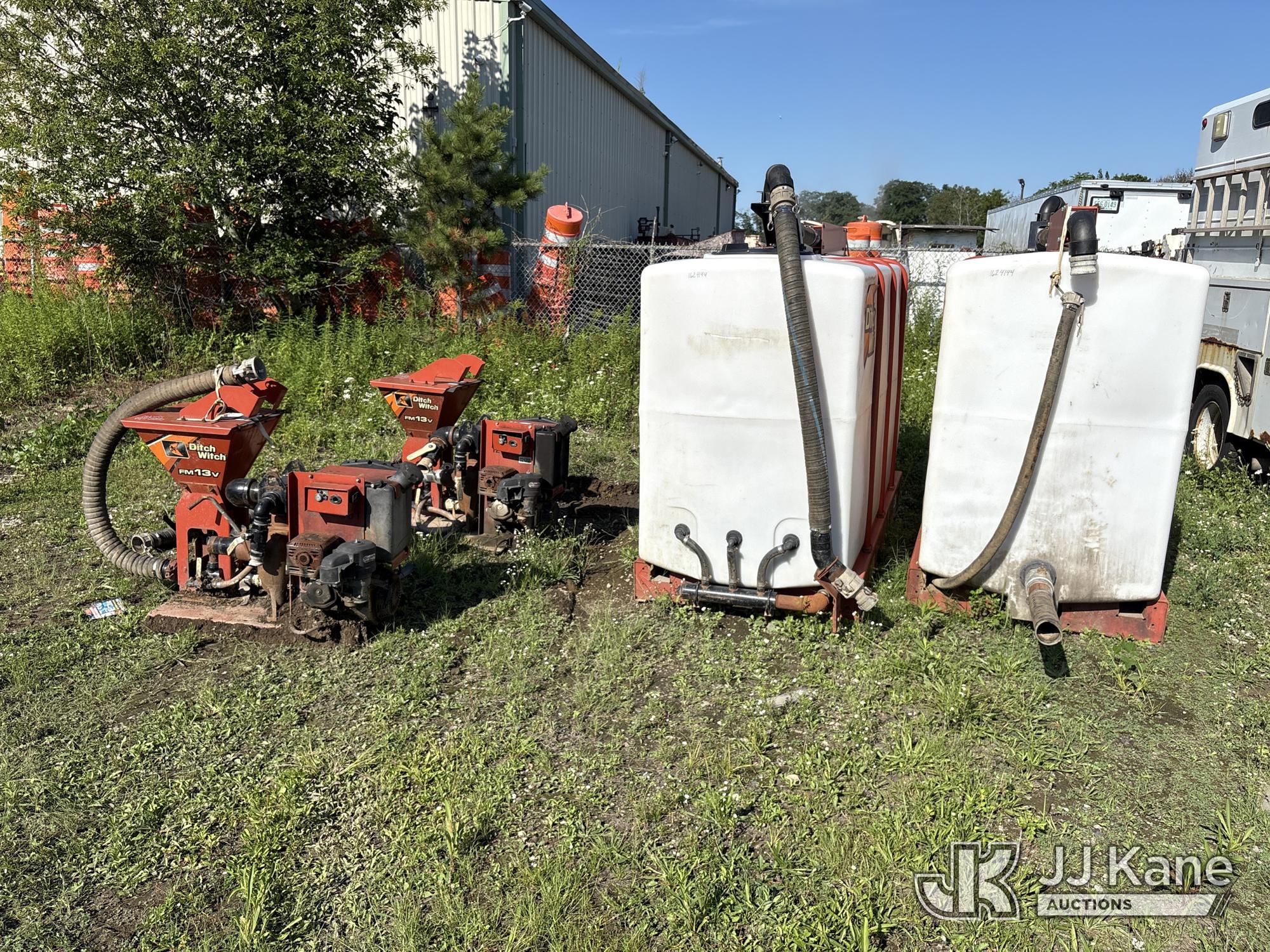 2015 (2) Ditch Witch FM13V Mud Mixing Systems