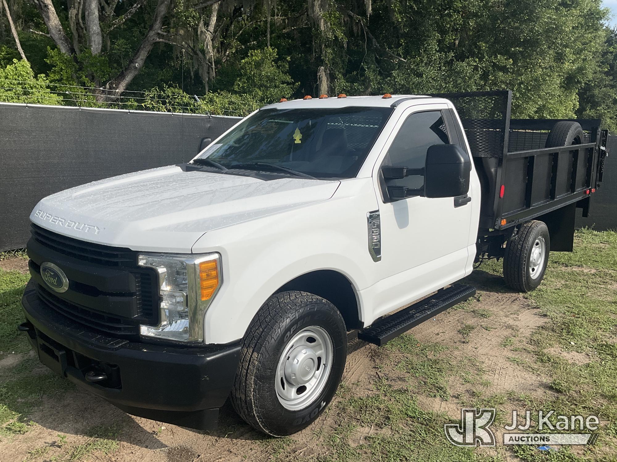 Photo of a 2017 Ford F-350 SD