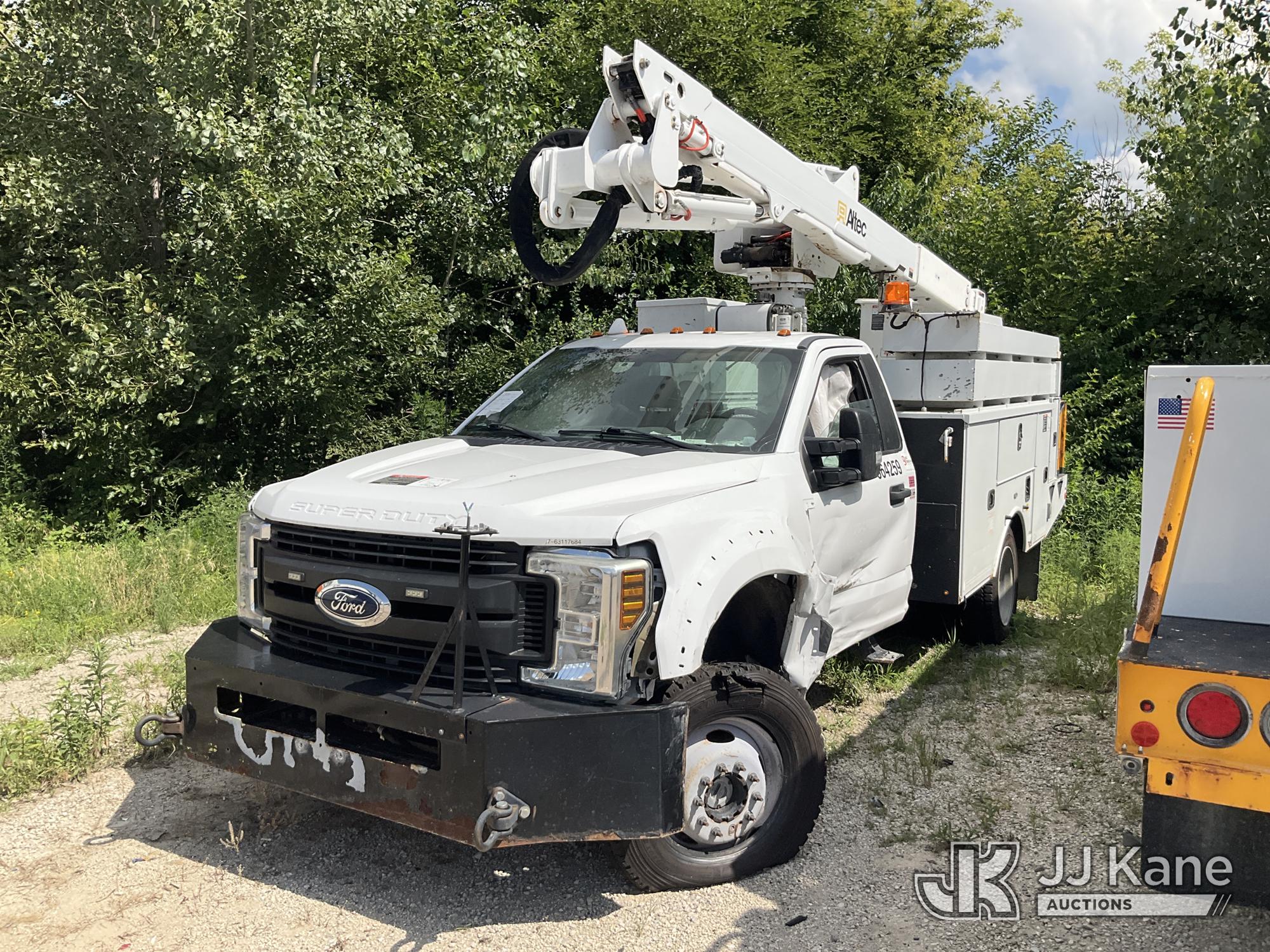 Photo of a 2018 Ford F-550