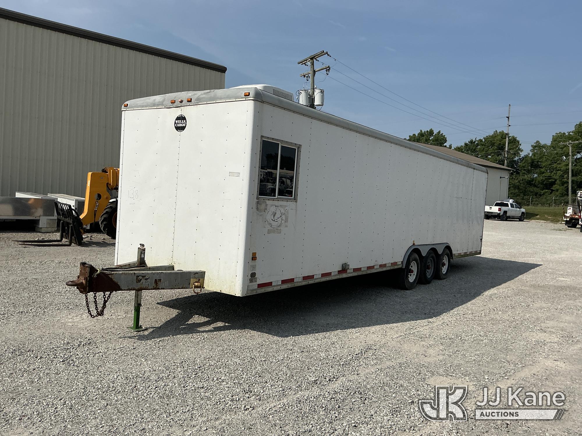 2000 Wells-Cargo 35 ft. Tri-Axle Office Trailer
