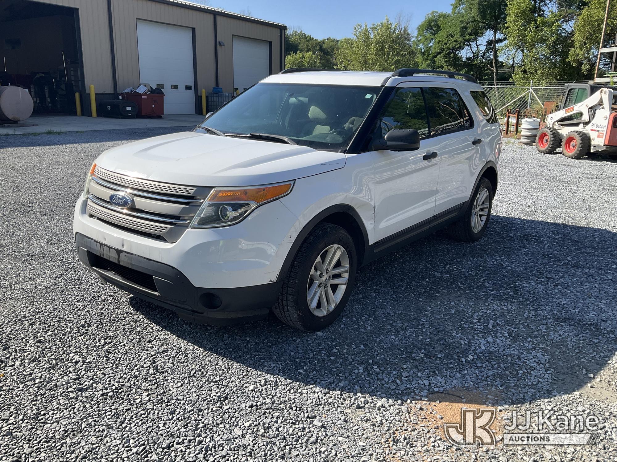 2015 Ford Explorer 4x4 4-Door Sport Utility Vehicle