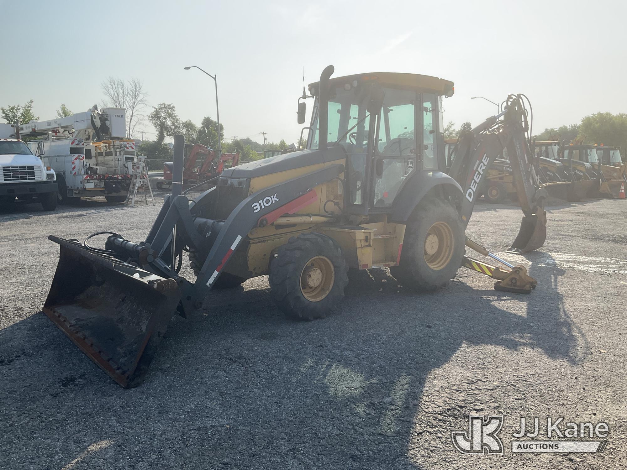Photo of a 2014 John Deere 310K 4x4
