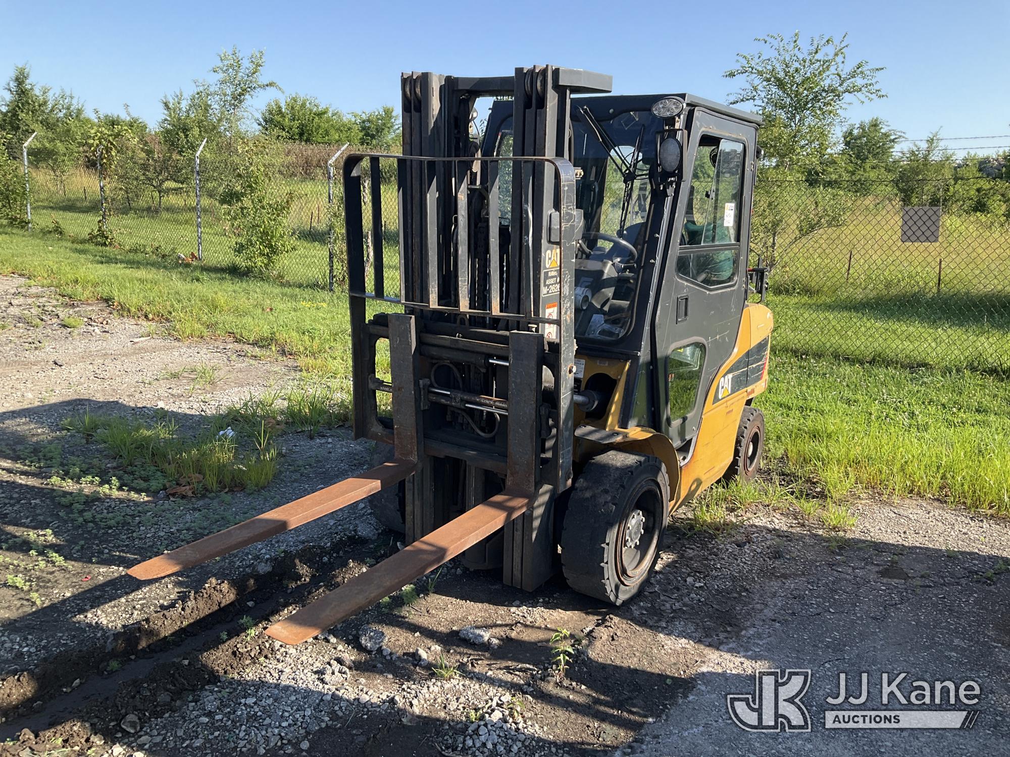 Photo of a 2020 Caterpillar GP30N