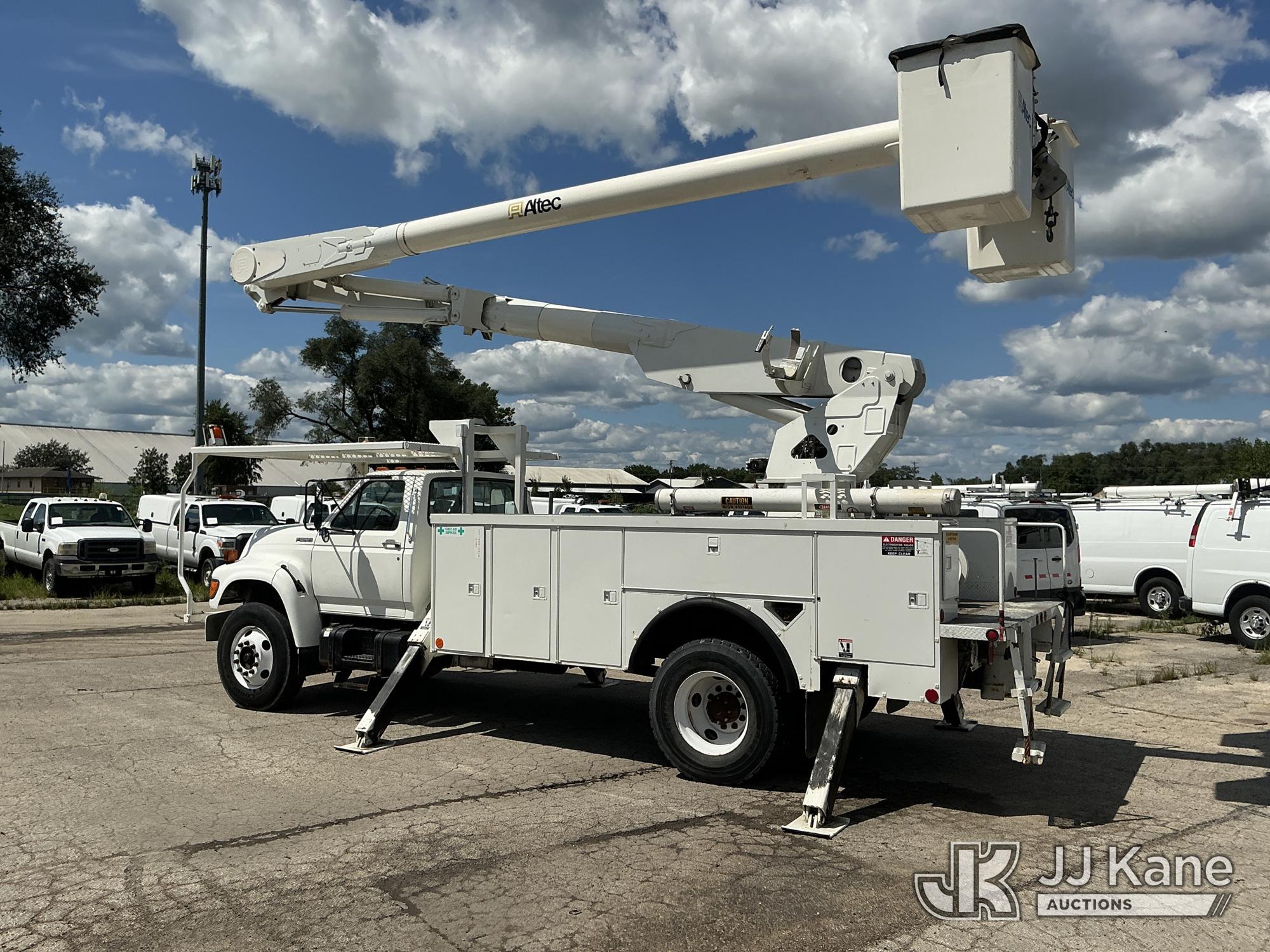 1998 Ford F800