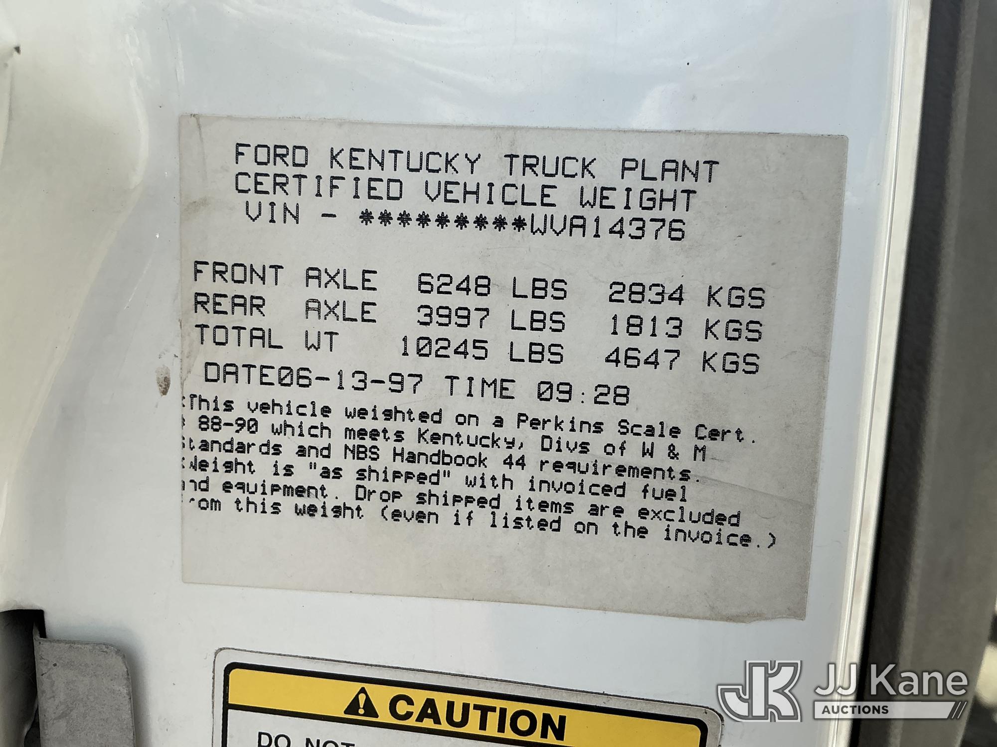 1998 Ford F800