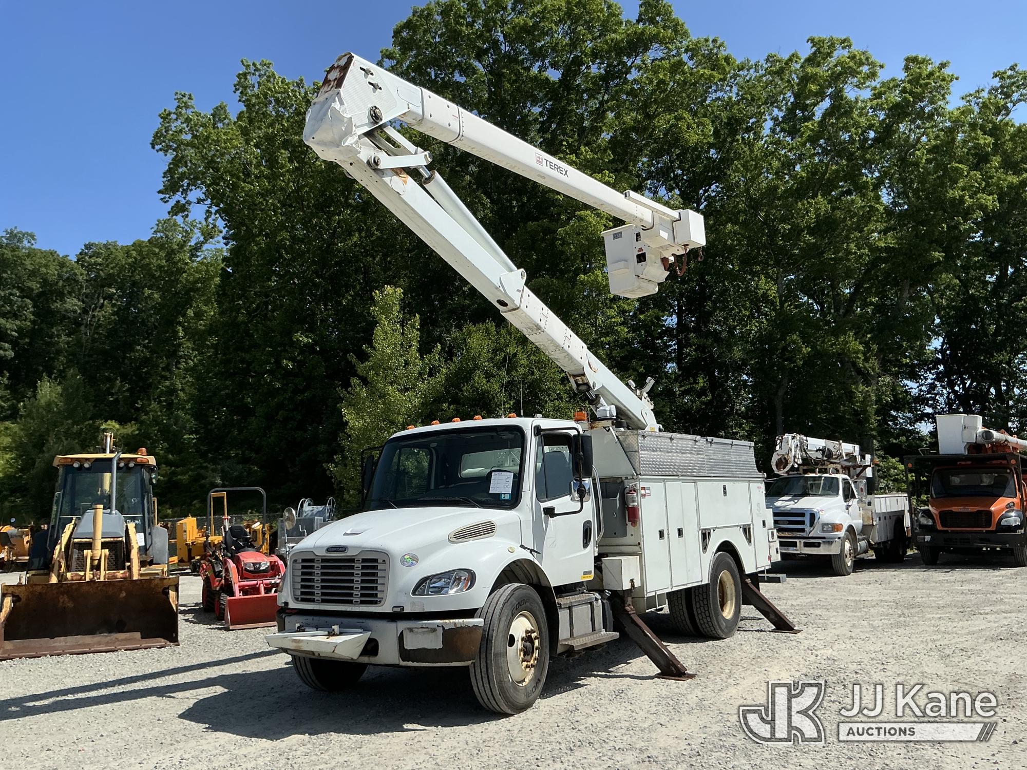 Photo of a 2012 Freightliner M2 106