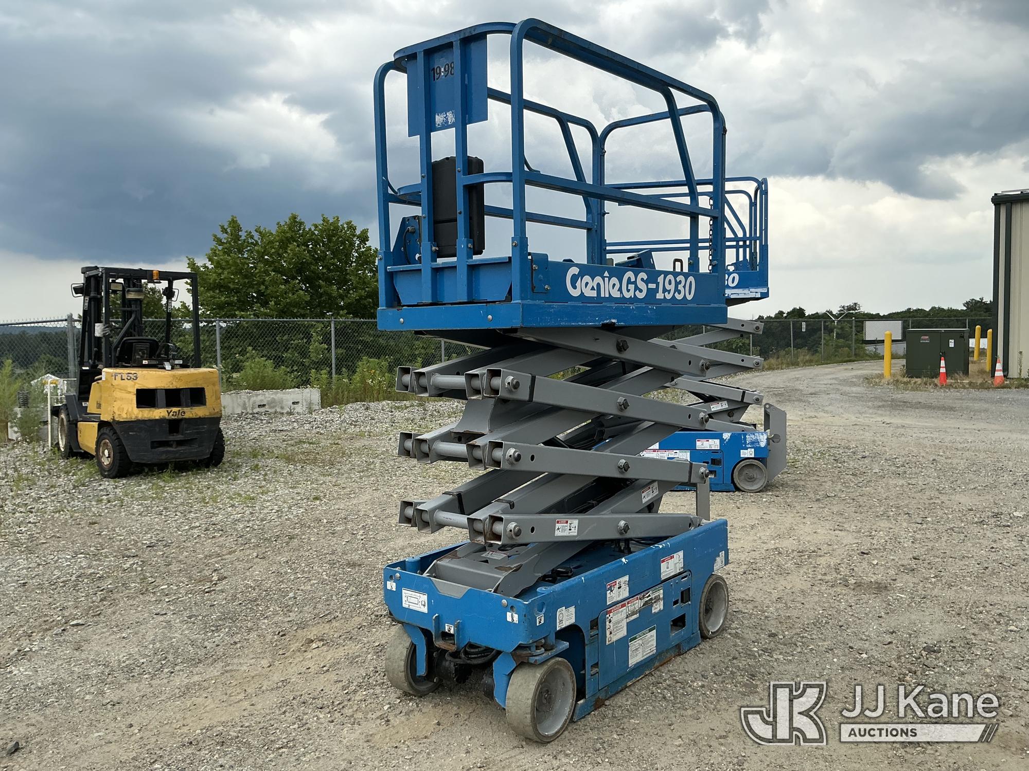 Photo of a 2017 Genie GS1930