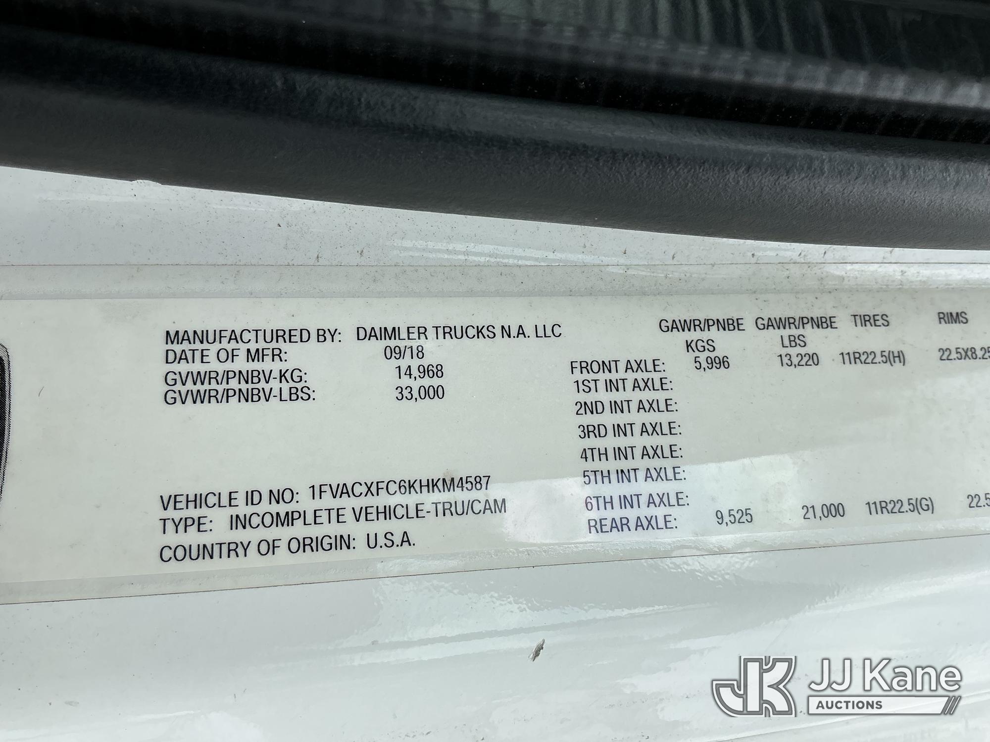 2019 Freightliner M2 106