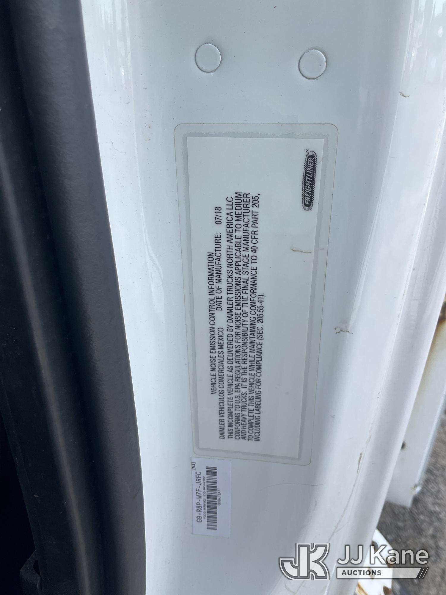 2019 Freightliner M2 106