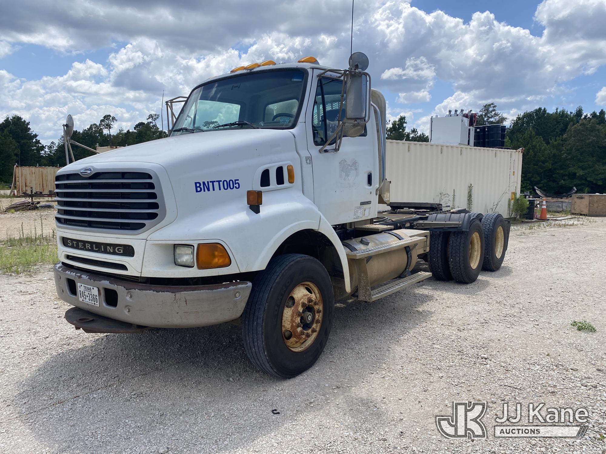 Photo of a 2007 Sterling L9500