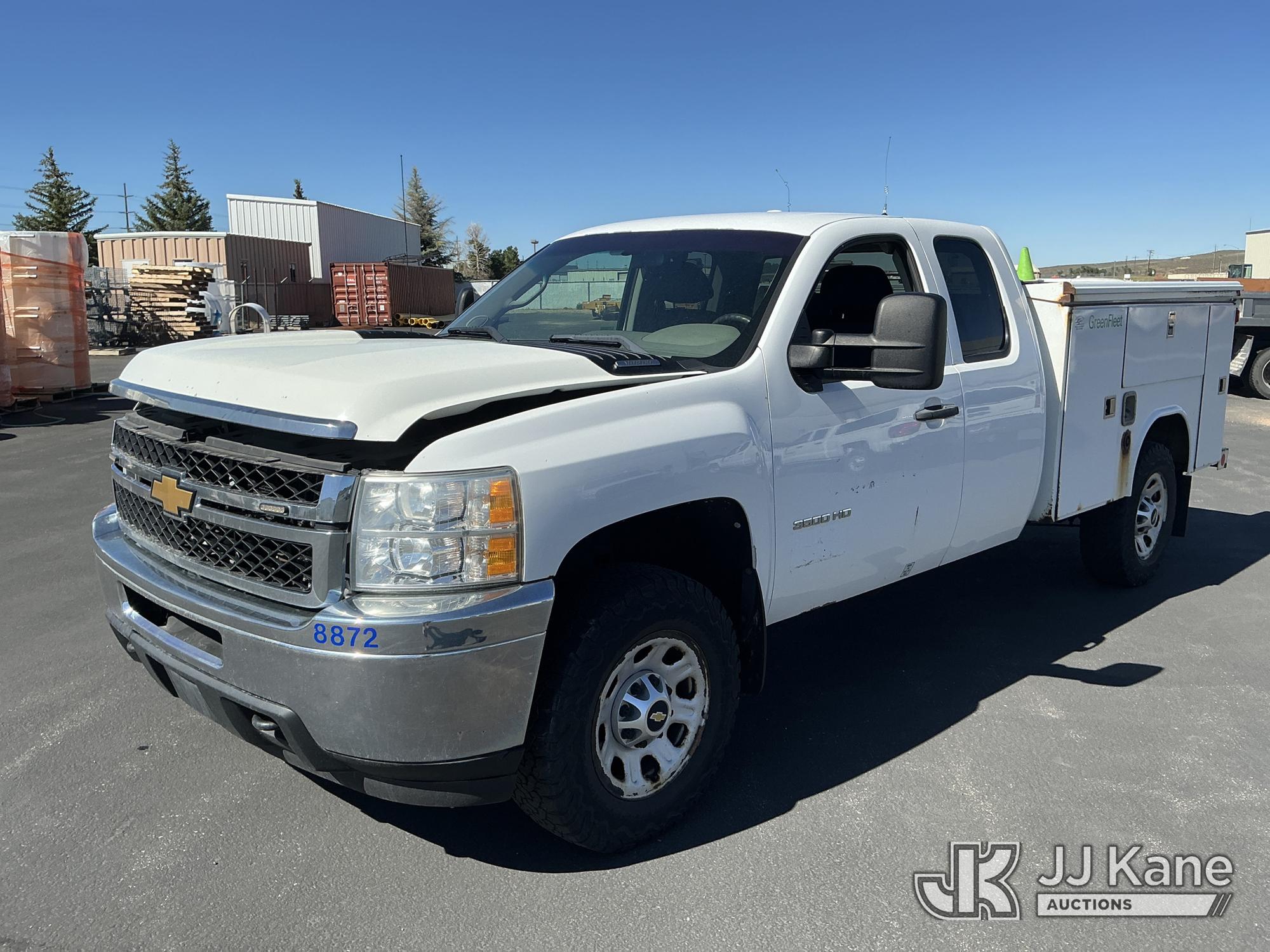 2012 Chevrolet Silverado 3500HD Extended-Cab Service Truck