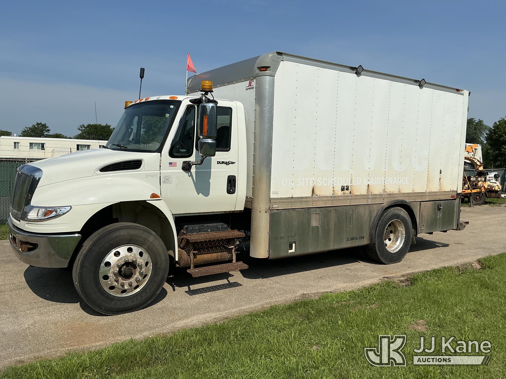 Photo of a 2015 International 4400