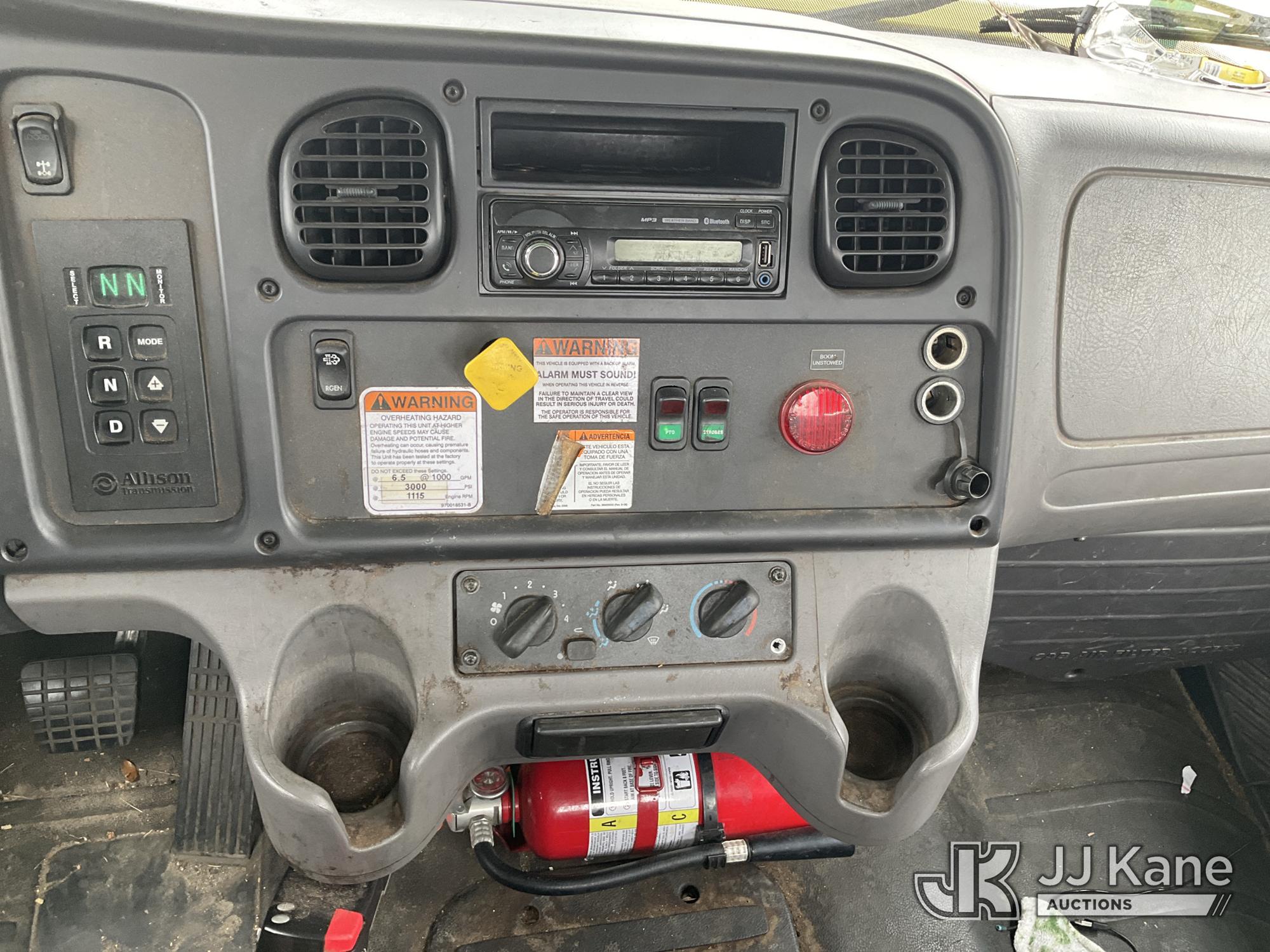 2017 Freightliner M2 106