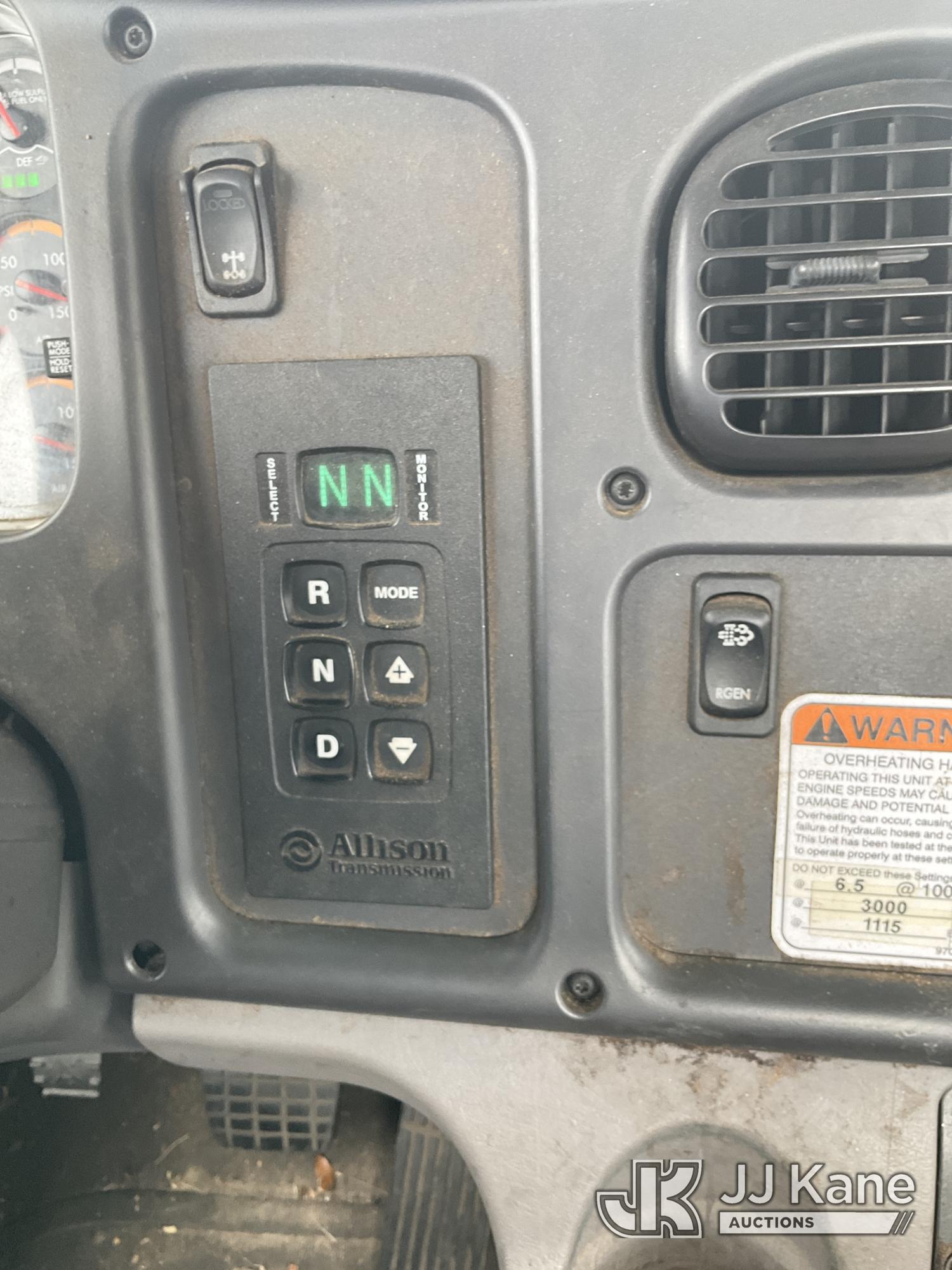2017 Freightliner M2 106