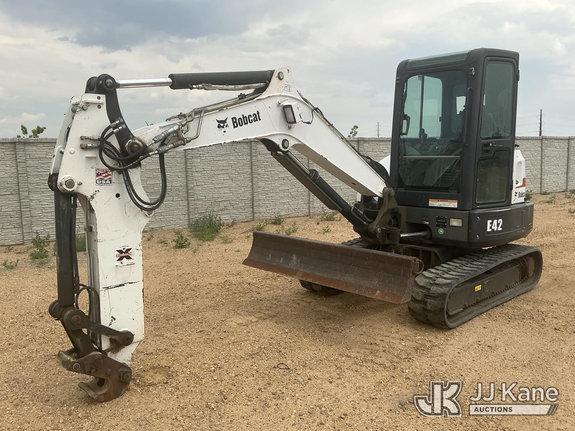 Photo of a 2014 Bobcat E42