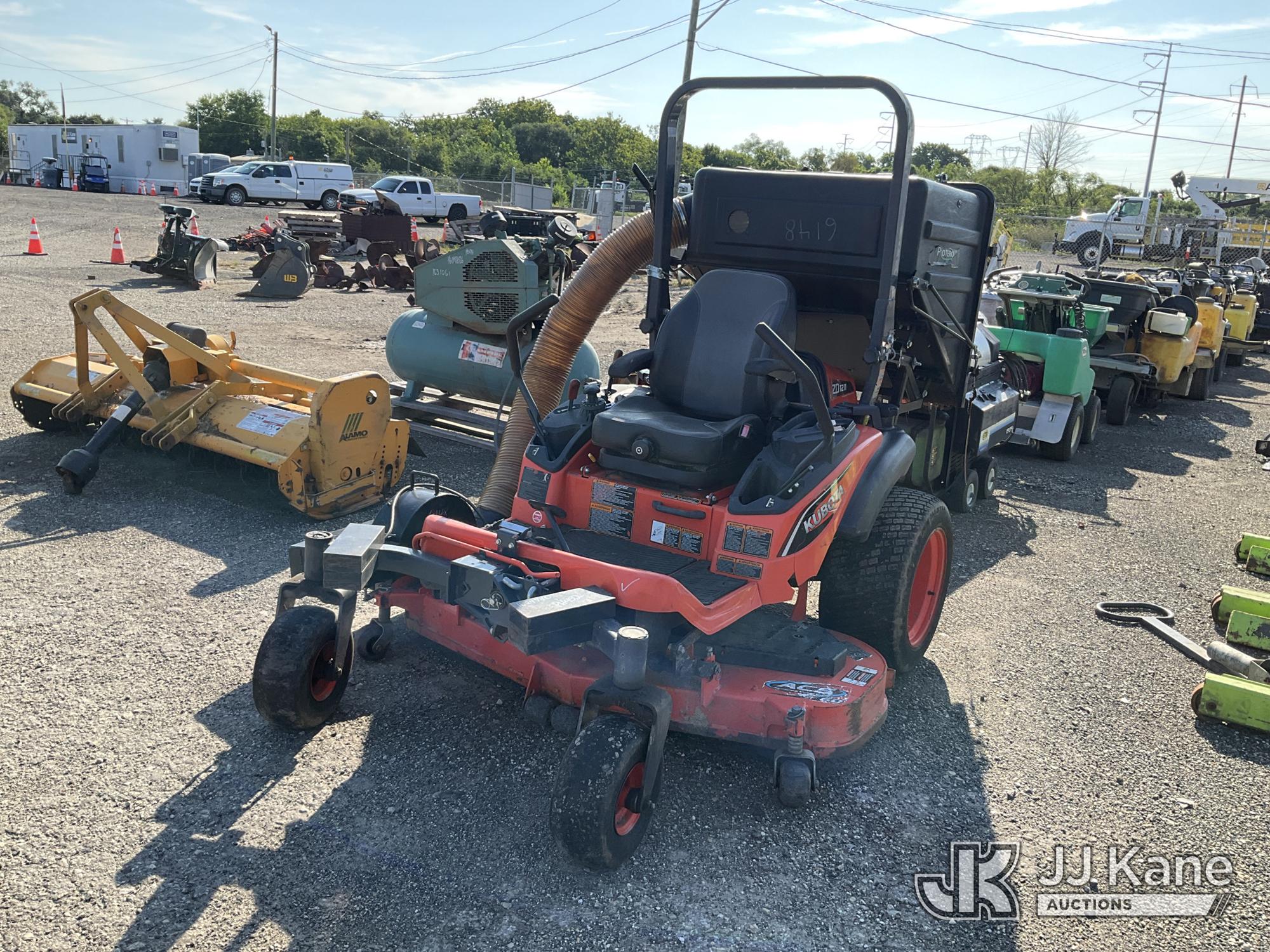 2016 Kubota 60 in ZD121 Zero Turn Mower
