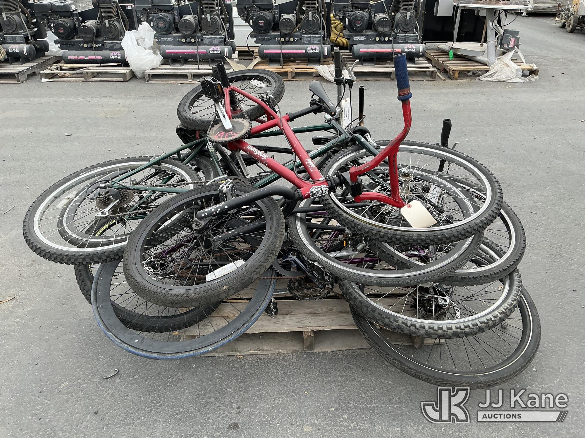 (1 Pallet) Bicycles (Used ) NOTE: This unit is being sold AS IS/WHERE IS via Timed Auction and is located in Jurupa Valley