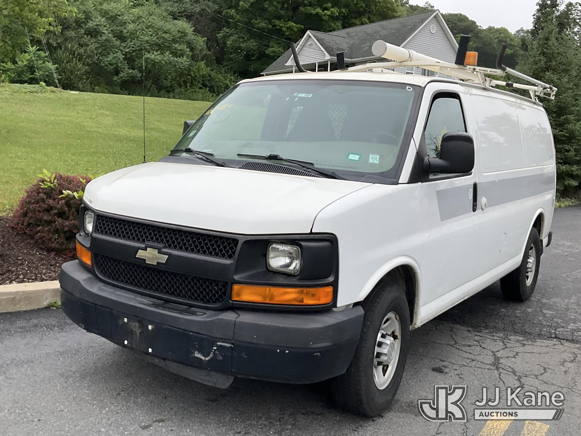 2012 Chevrolet Express G2500 Cargo Van