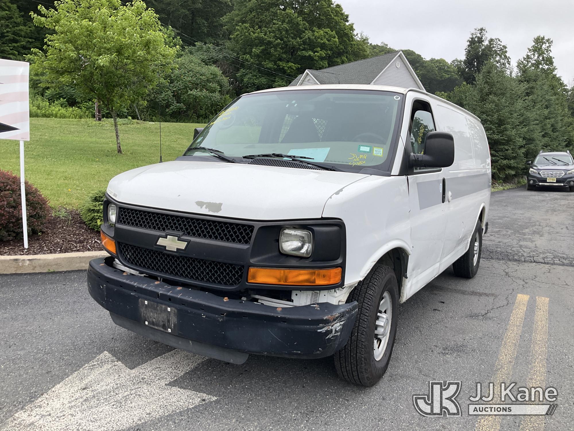 2012 Chevrolet Express G2500 Cargo Van