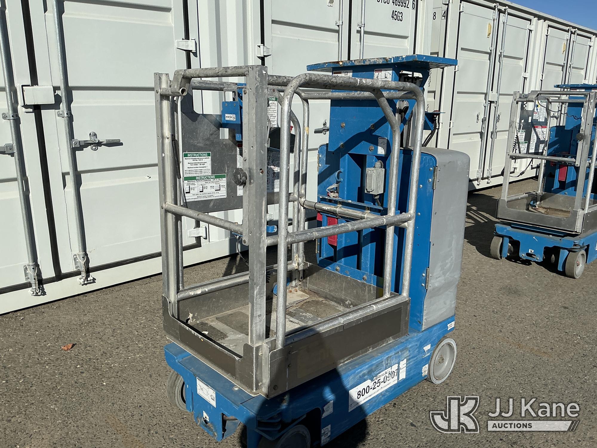 Photo of a 2018 Genie GR-12