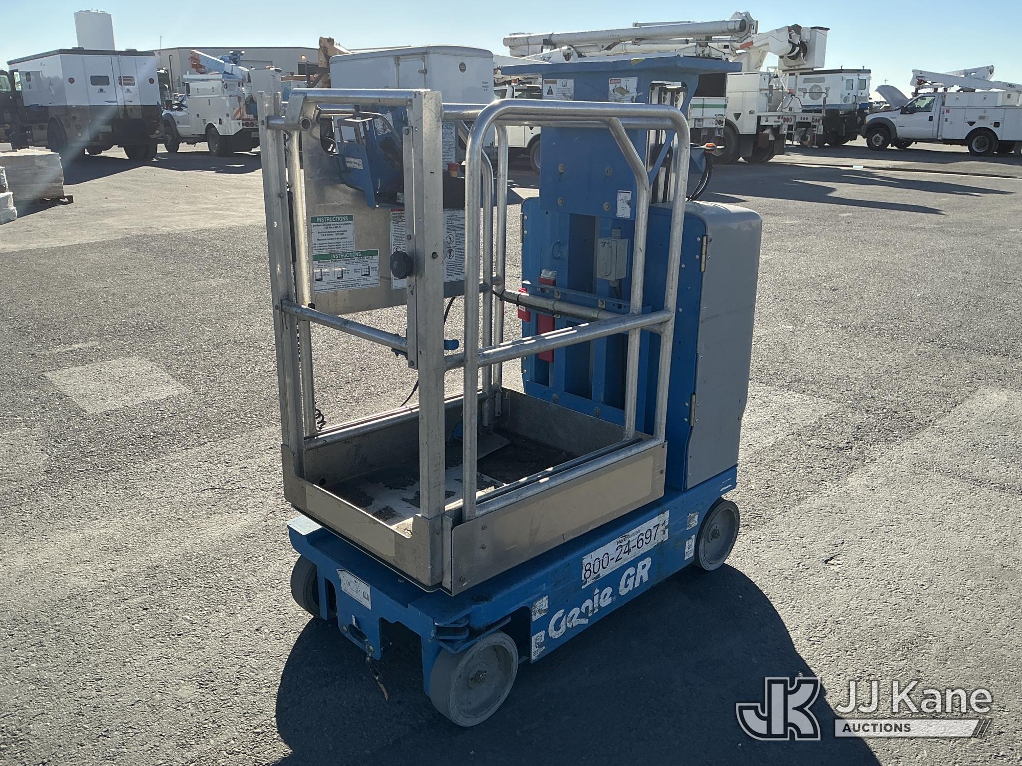 Photo of a 2019 Genie GR-12